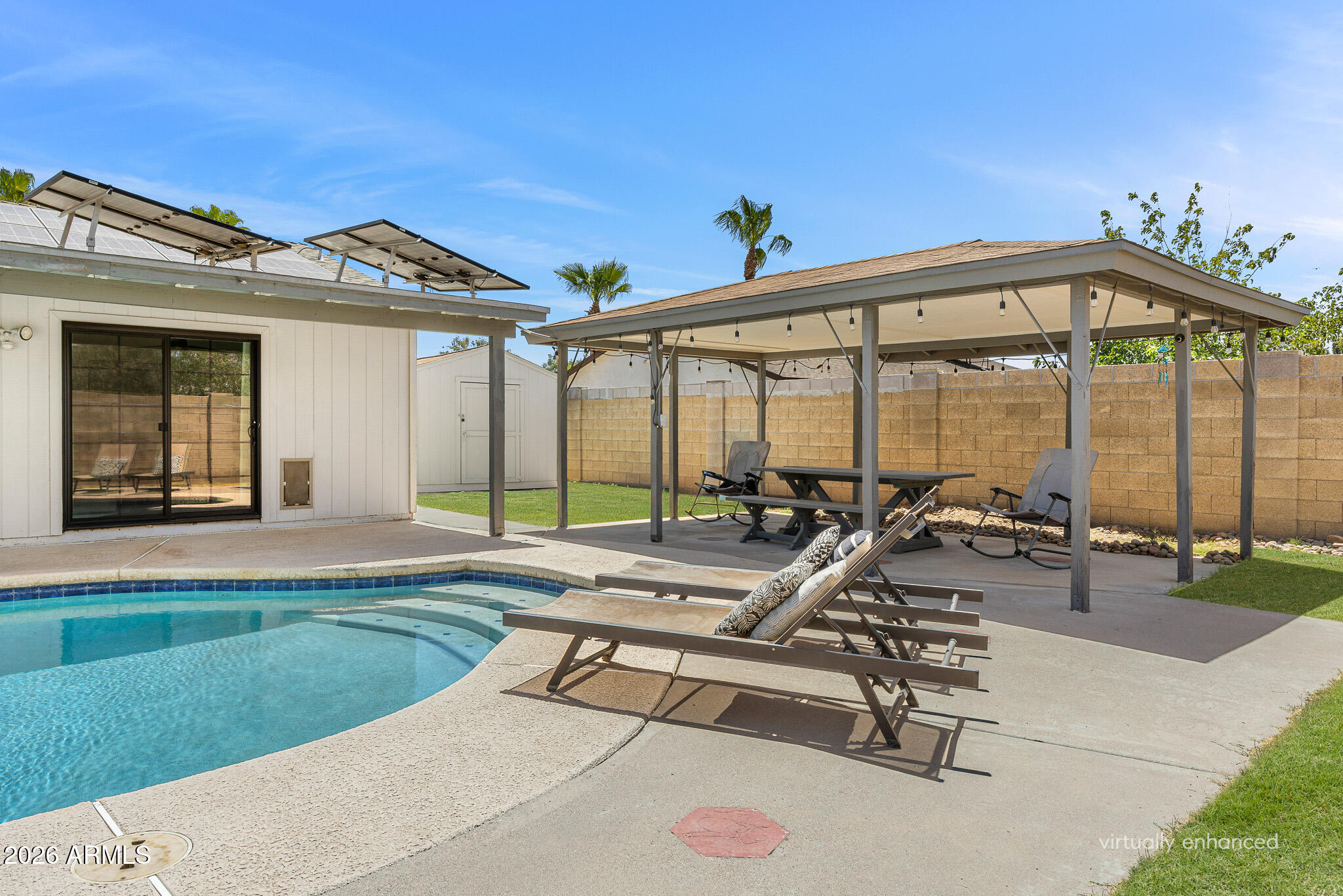 PARADISE VALLEY OASIS - Residential