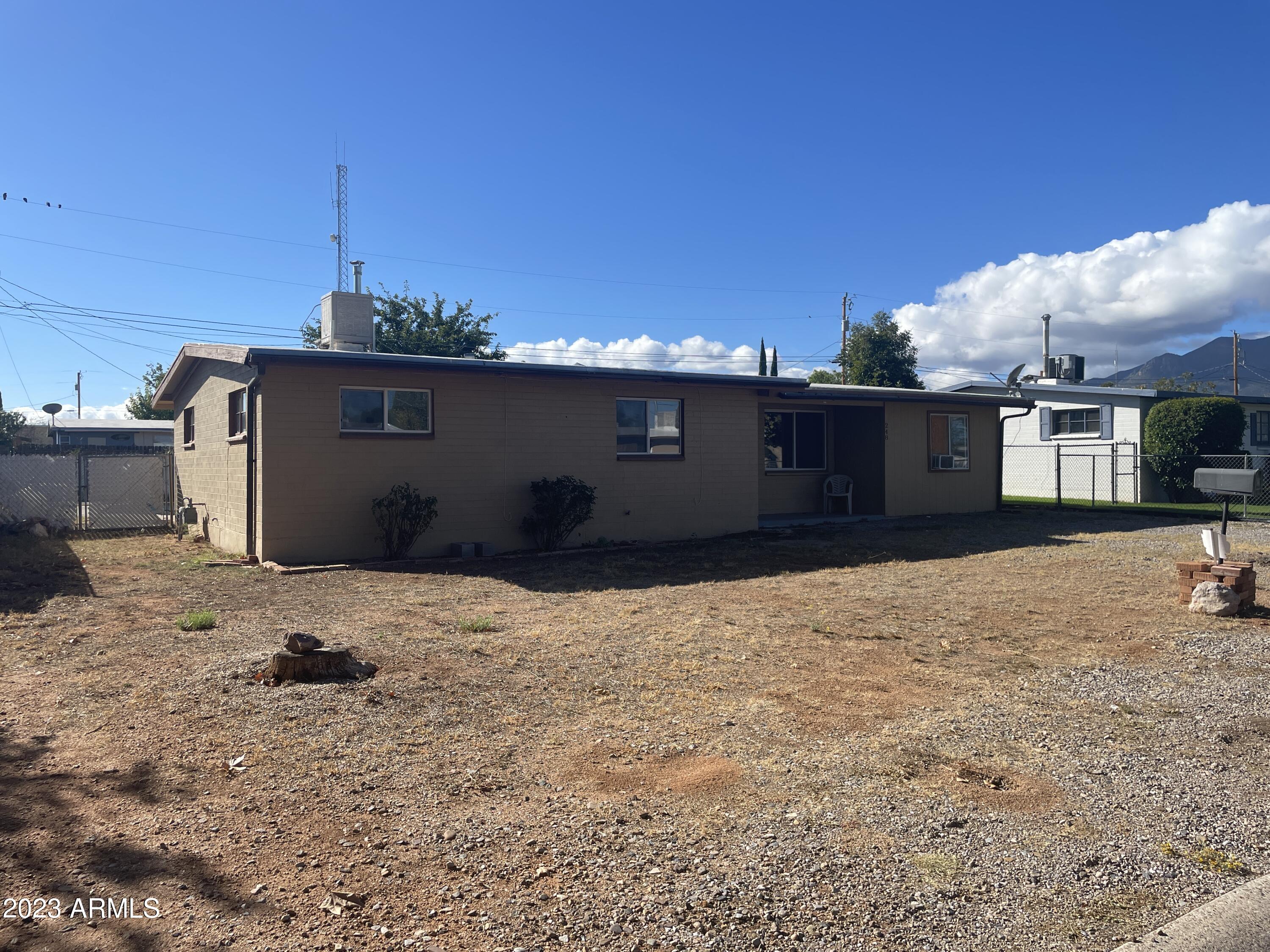 GARDEN CANYON 2 - Residential
