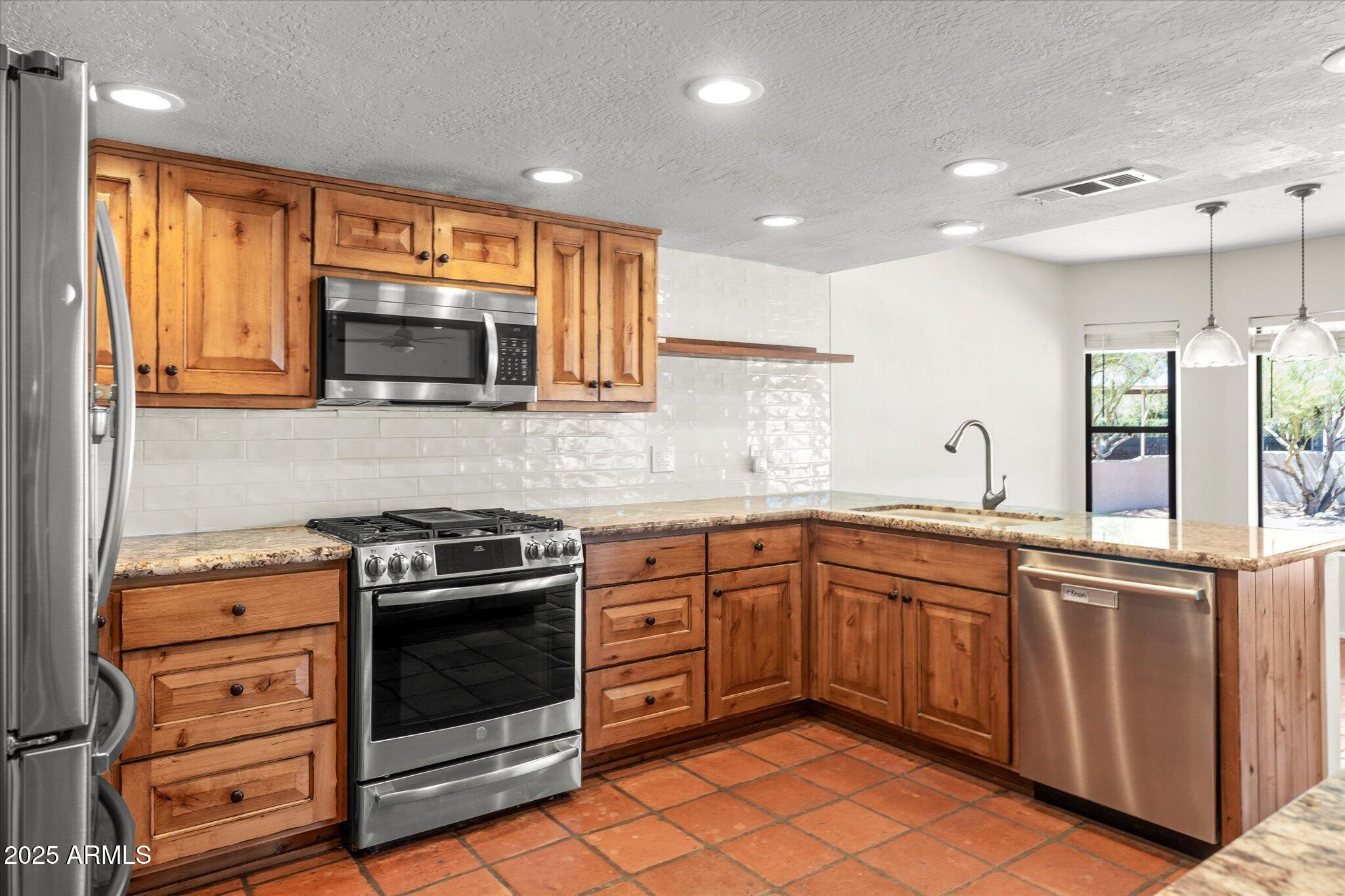 County Island Horse Property - Residential Lease