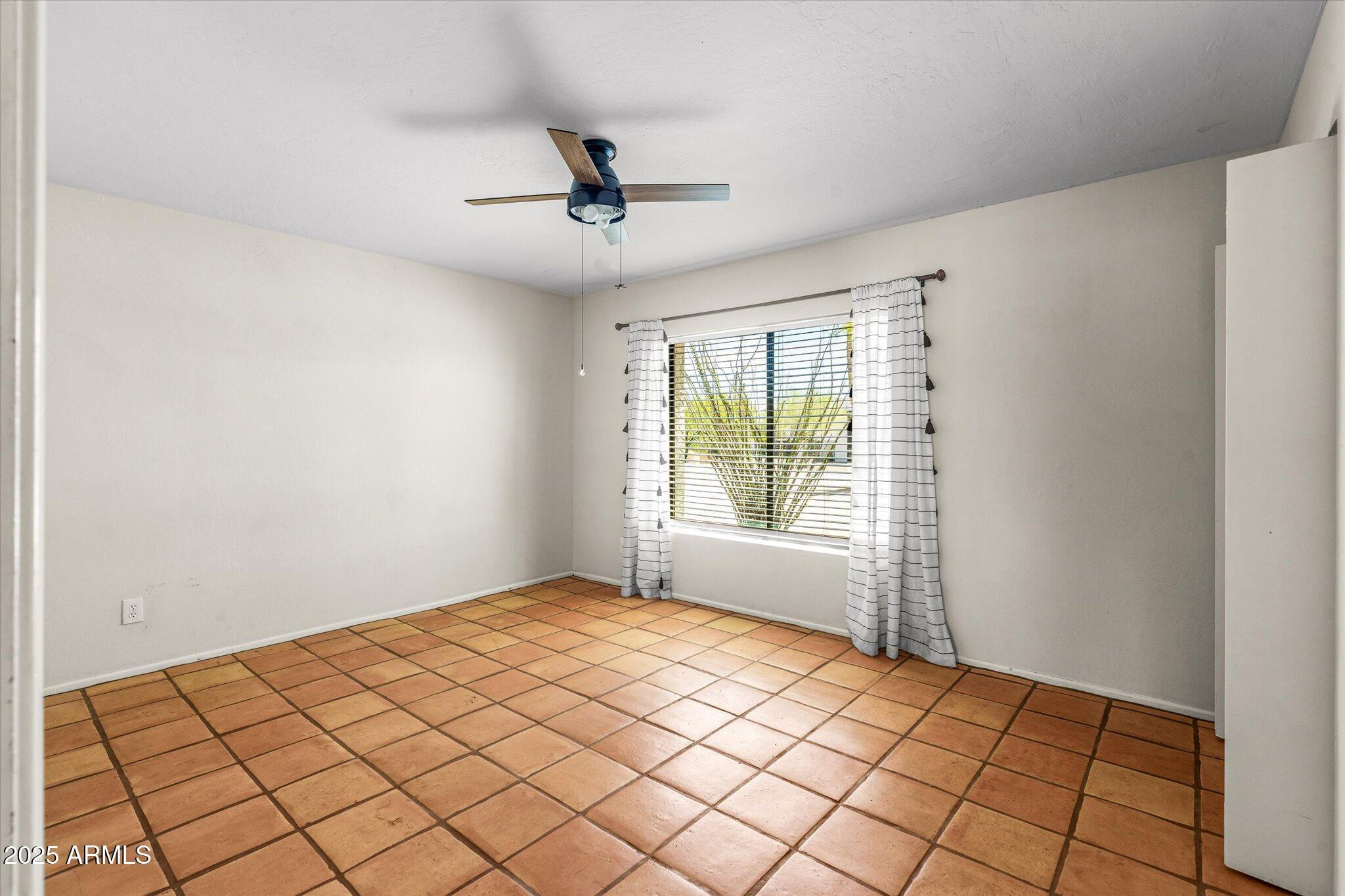 County Island Horse Property - Residential Lease