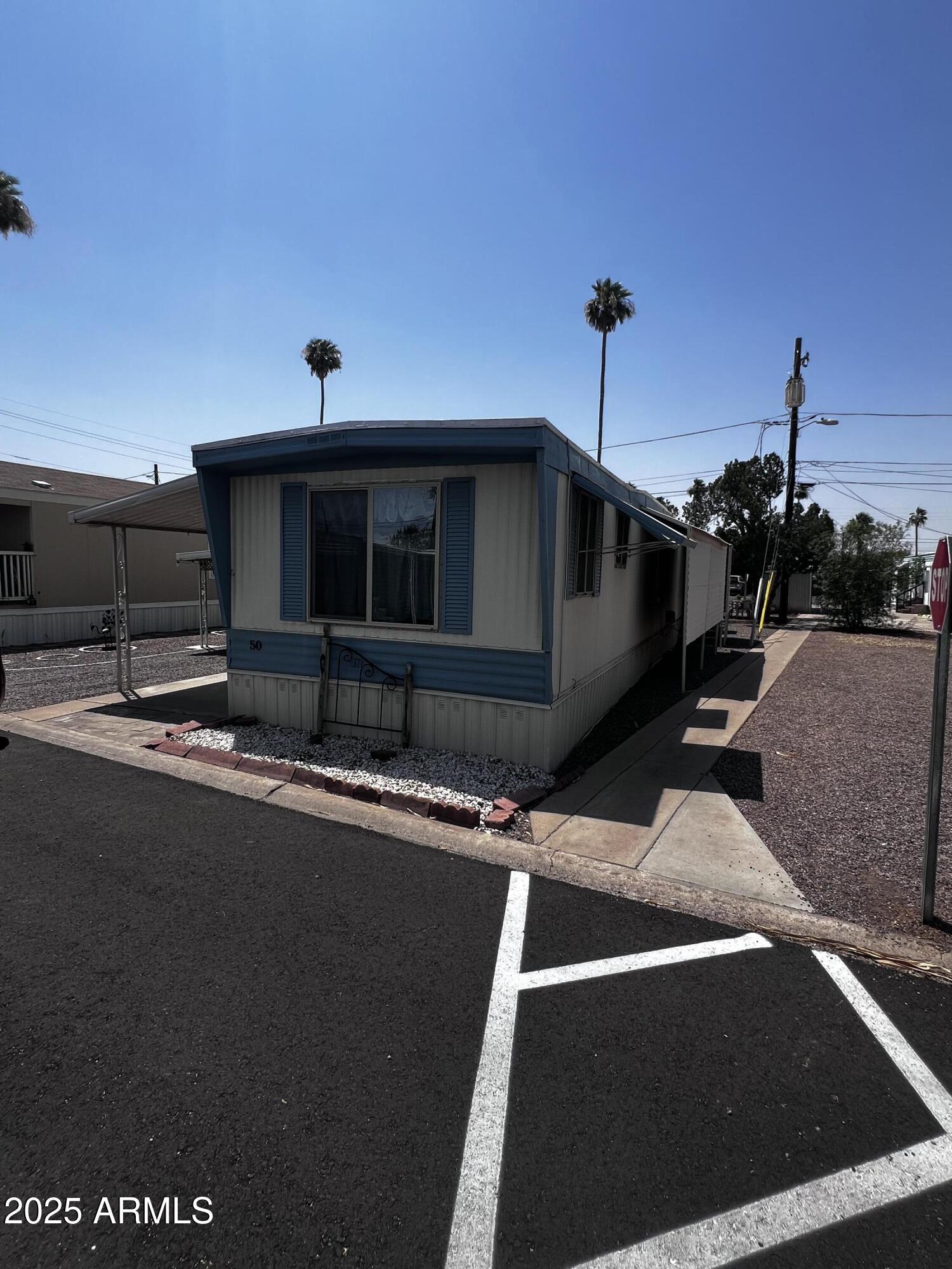 Cozy 2 bedroom /2 bath home with newer A/C Unit, Refrigerator and Stackable Washer/Dryer. Also includes 2 large sheds for plenty of storage and 2 parking spots. 
Must be approved by the park for residency.
Come check it out and make it yours today!
Sellers are open to entertain all offers!!!