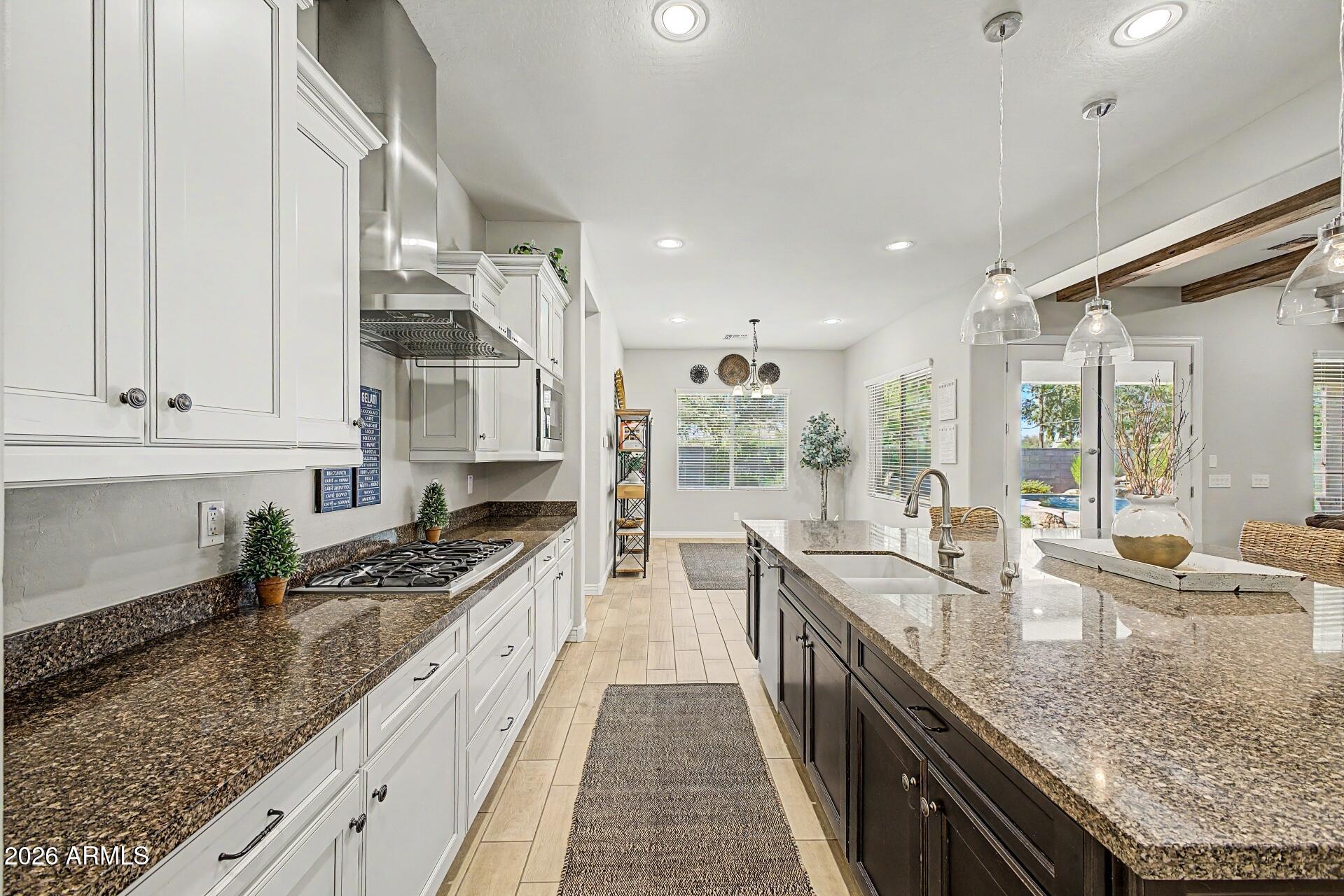 MAPLEWOOD COURT - Residential