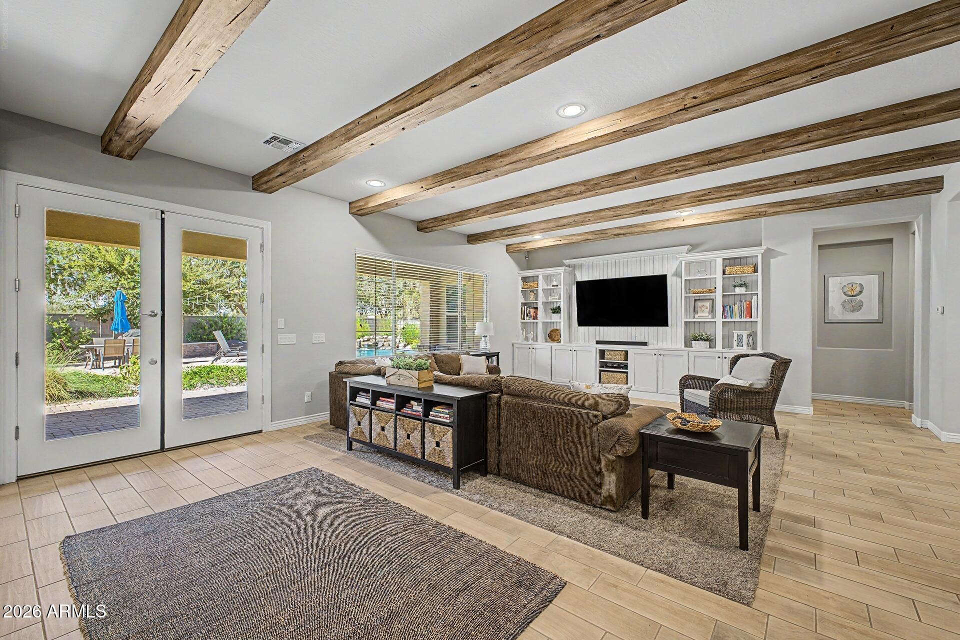 MAPLEWOOD COURT - Residential