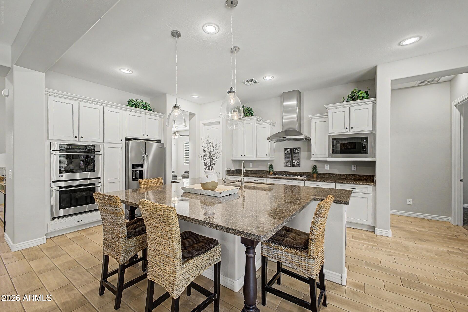 MAPLEWOOD COURT - Residential