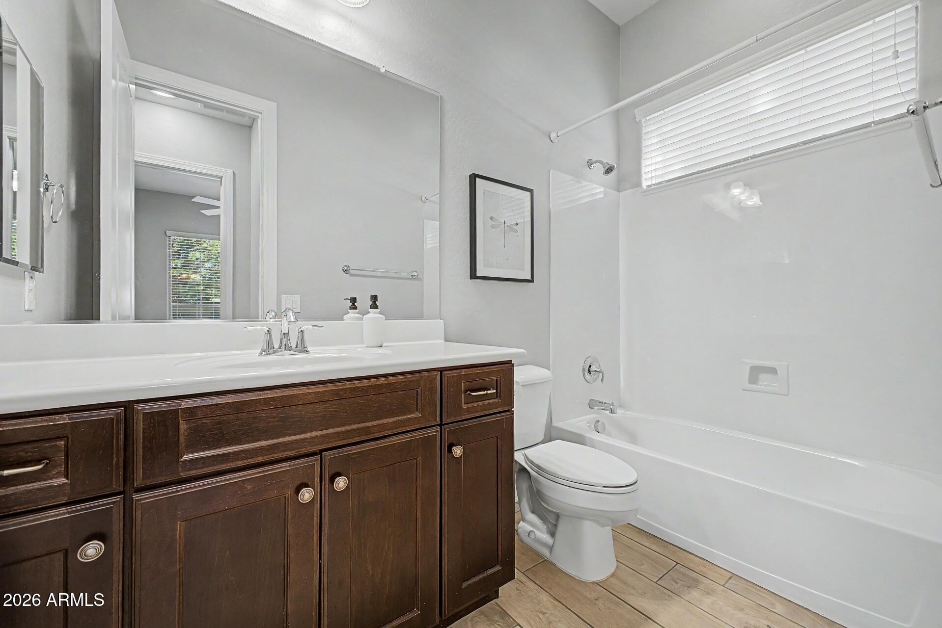 MAPLEWOOD COURT - Residential