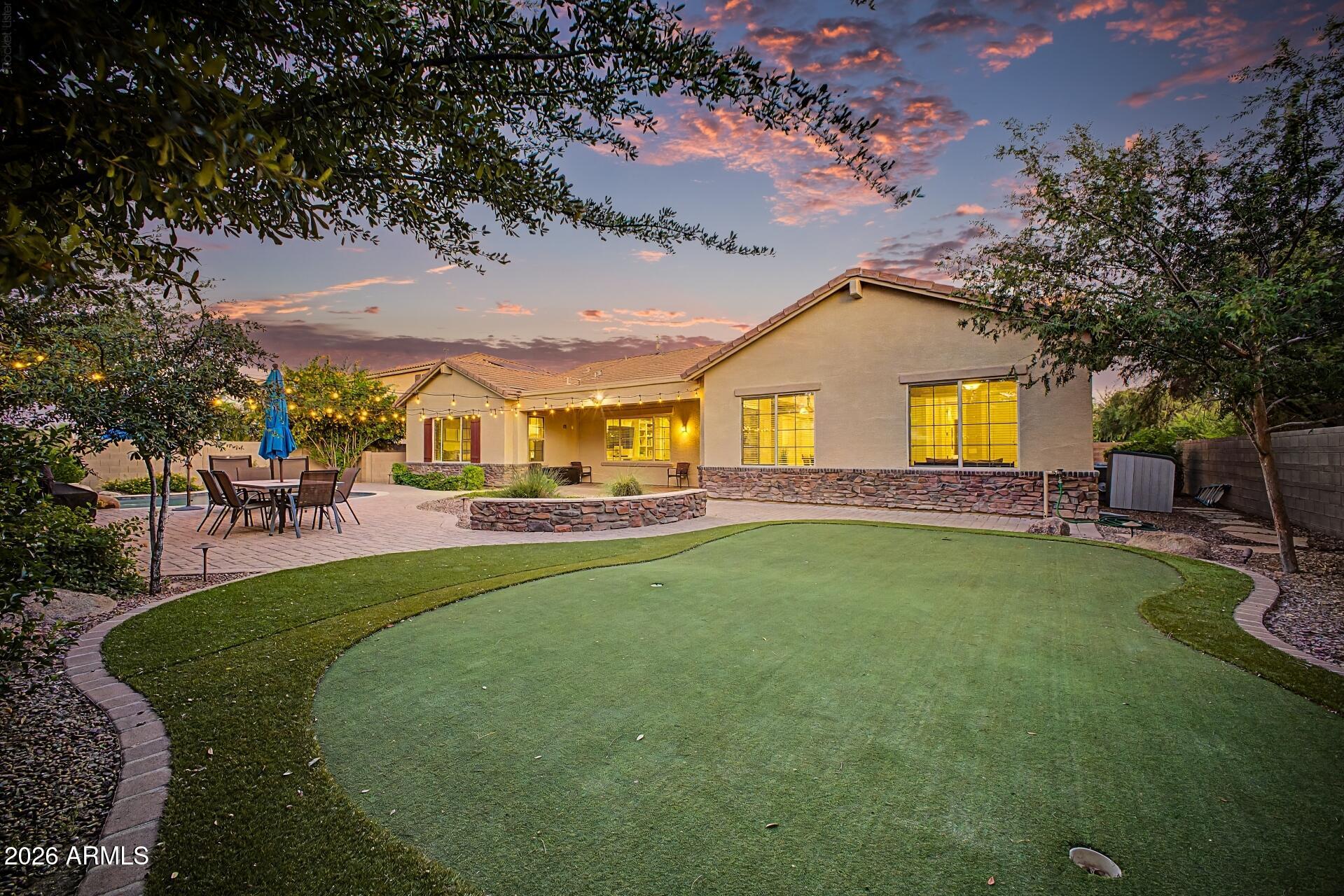 MAPLEWOOD COURT - Residential