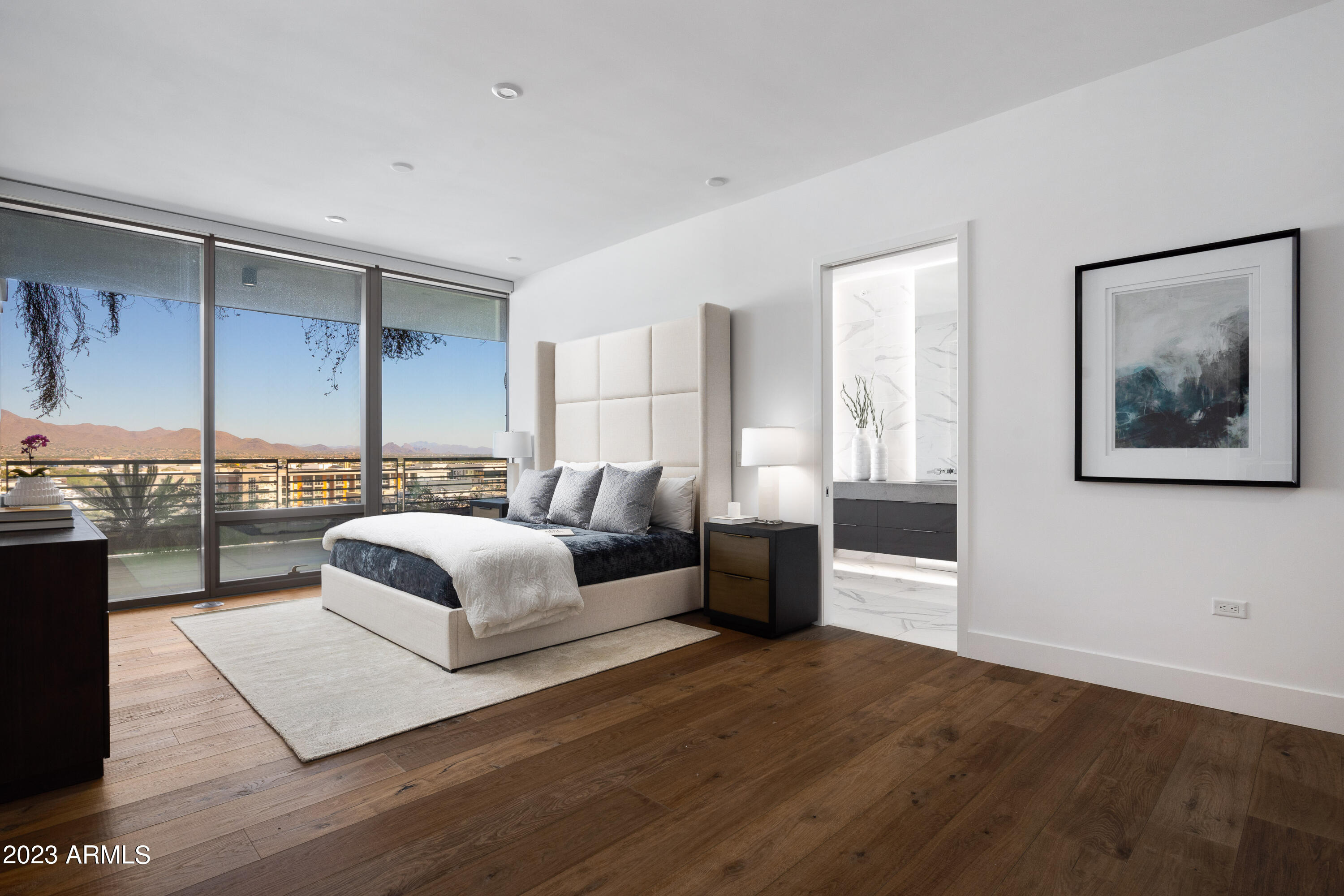 OPTIMA KIERLAND CENTER 7180 CONDOMINIUM AMD - Residential