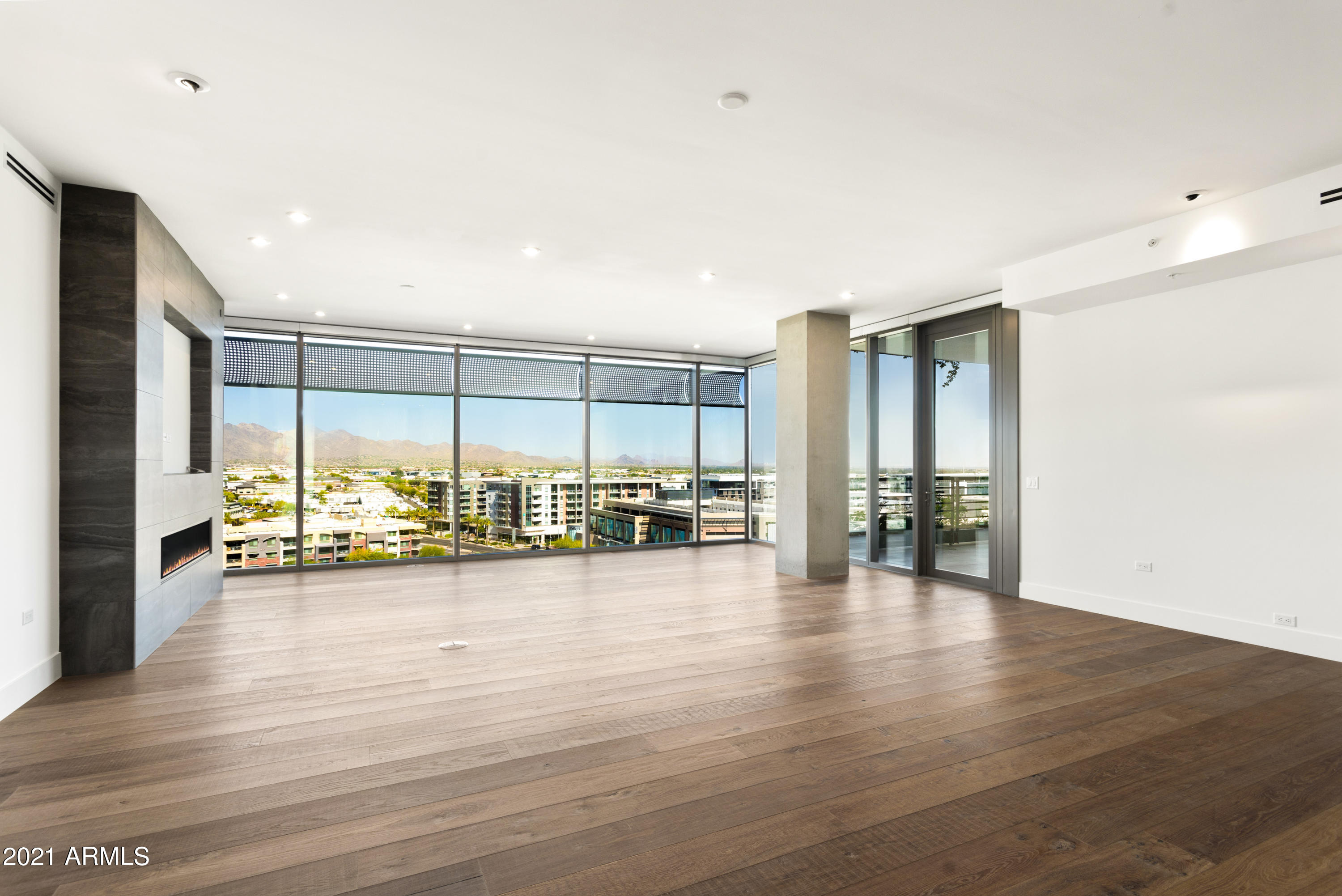 OPTIMA KIERLAND CENTER 7180 CONDOMINIUM AMD - Residential