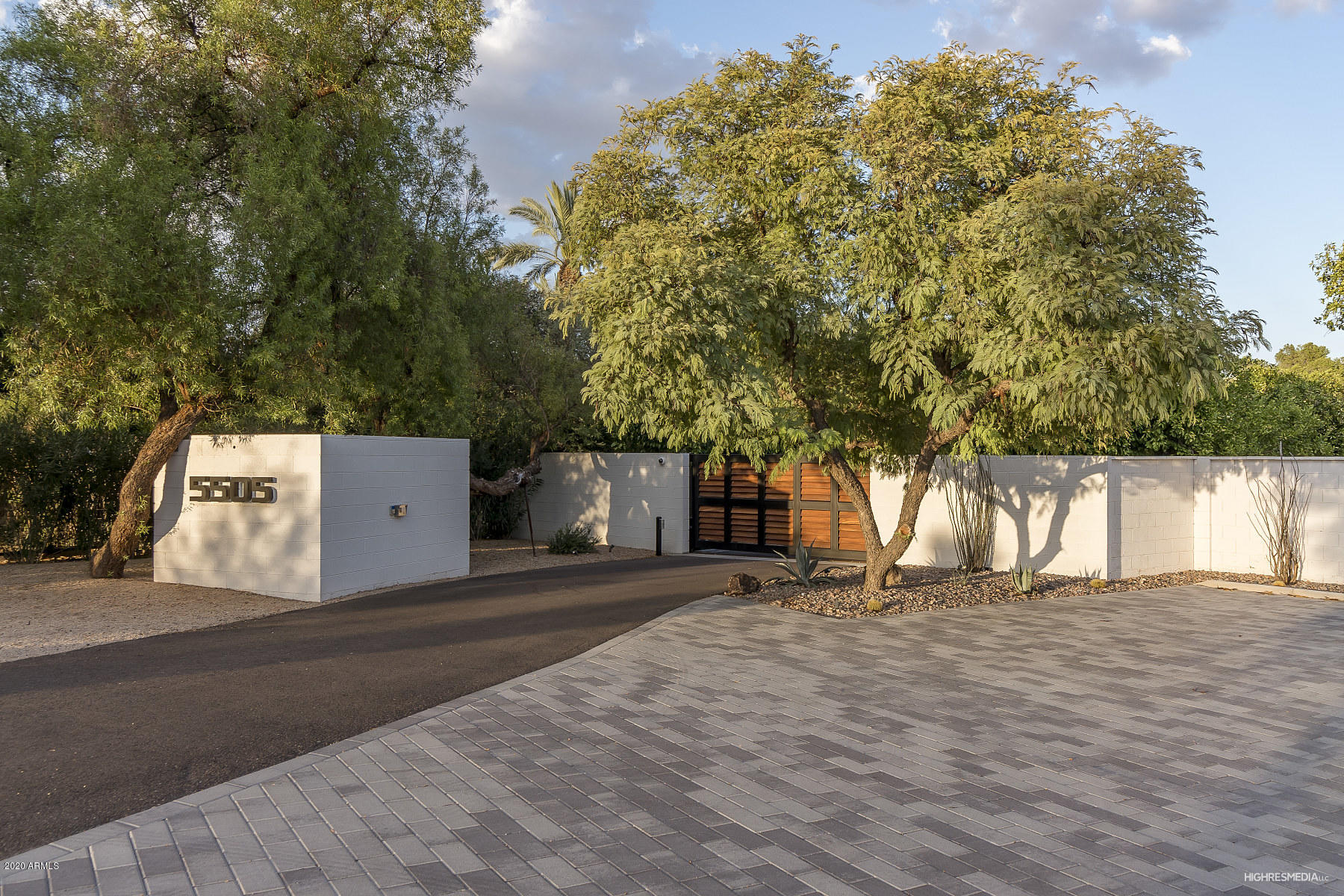 Stunning, unique, modern masterpiece perfectly positioned on a privately gated oversized lot in the heart of the most desirable area of magical Paradise Valley. The main house ties in perfectly with the guest house creating an amazing private estate on approximately 3.44 acres with breathtaking views of Camelback Mountain. Decked out with all the quality finishes, you won't want to miss this opportunity. See list of features in the documents tab. Buyer to verify all facts, figures & measurements.