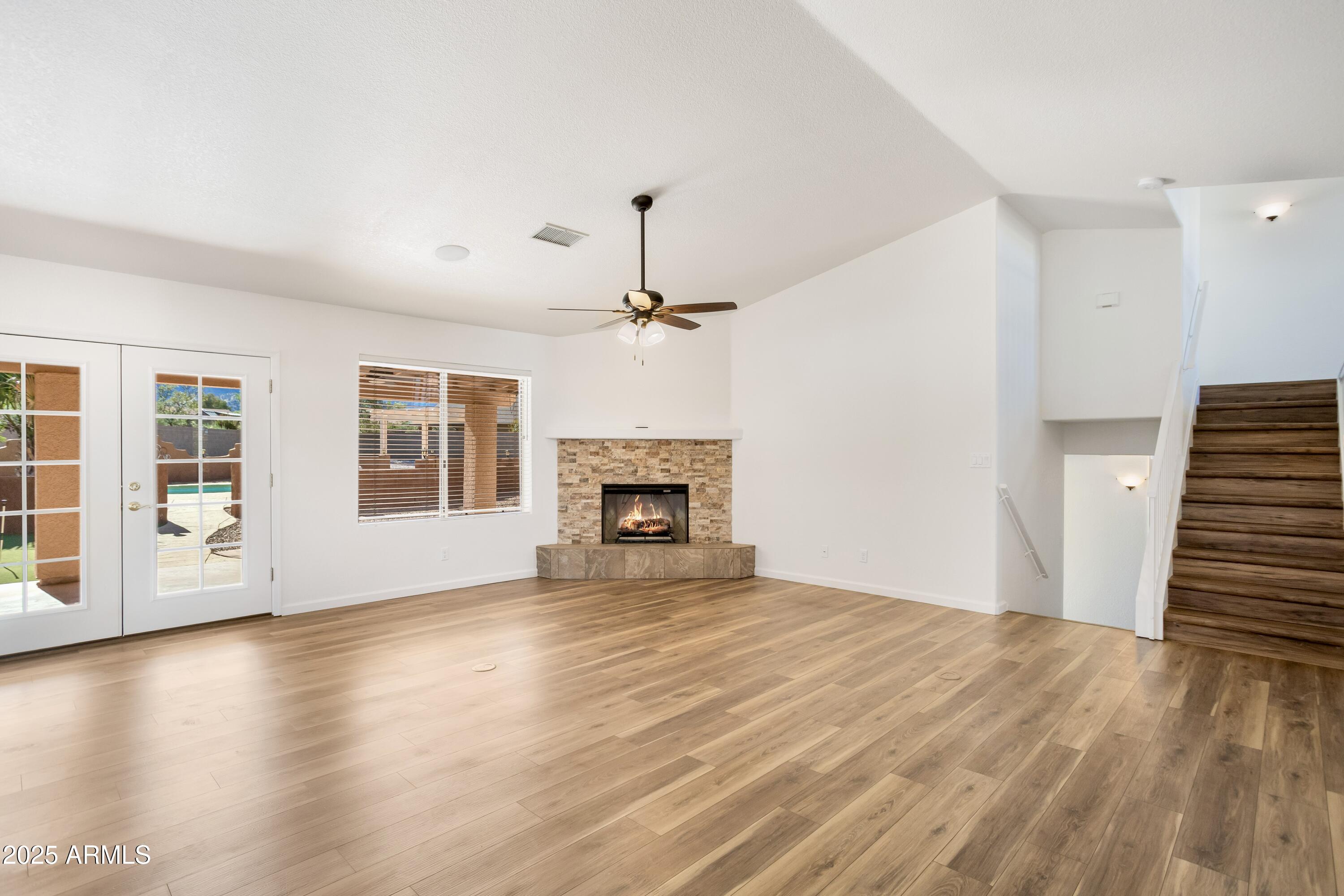 MOUNTAIN SHADOWS PHASE E - Residential