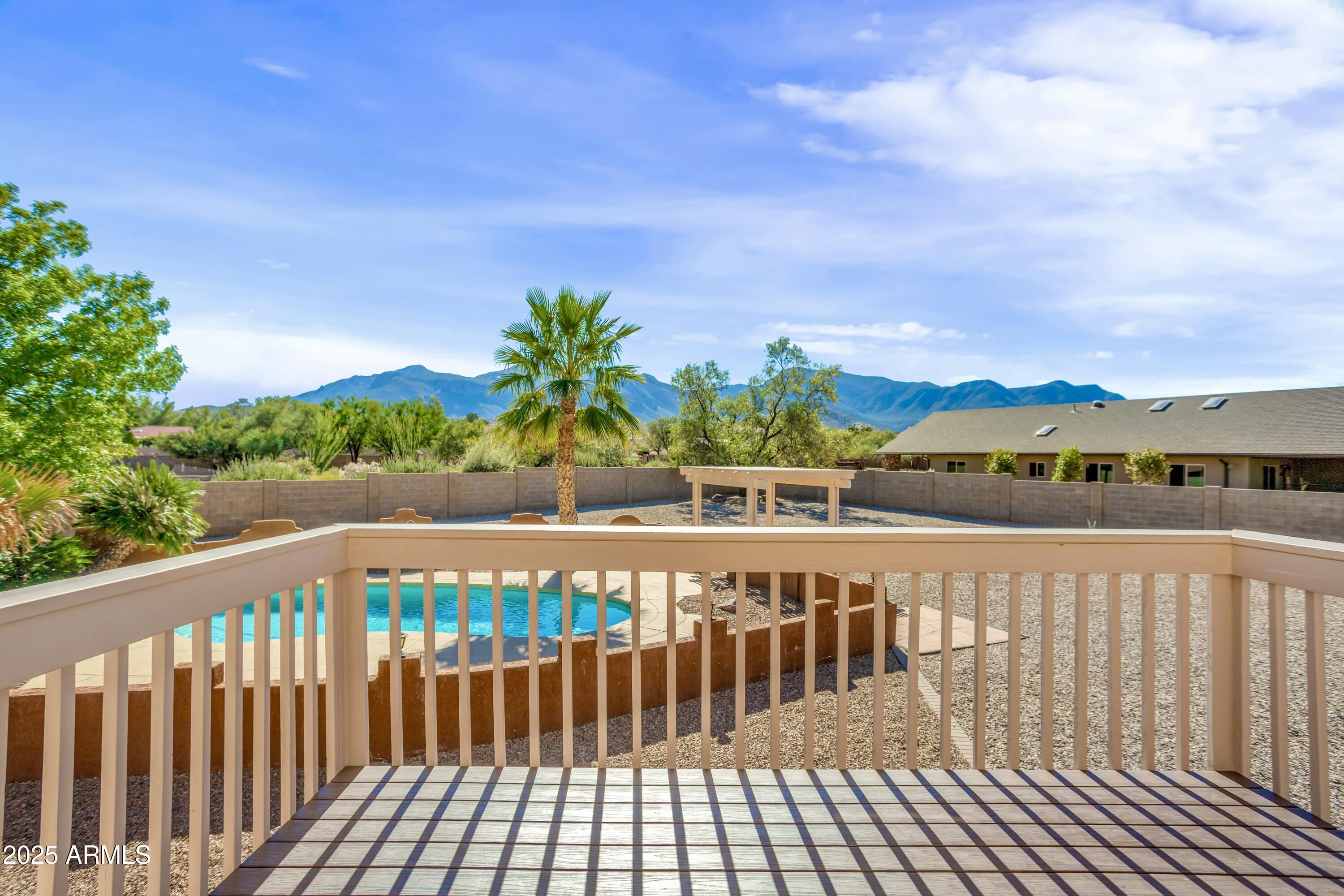MOUNTAIN SHADOWS PHASE E - Residential