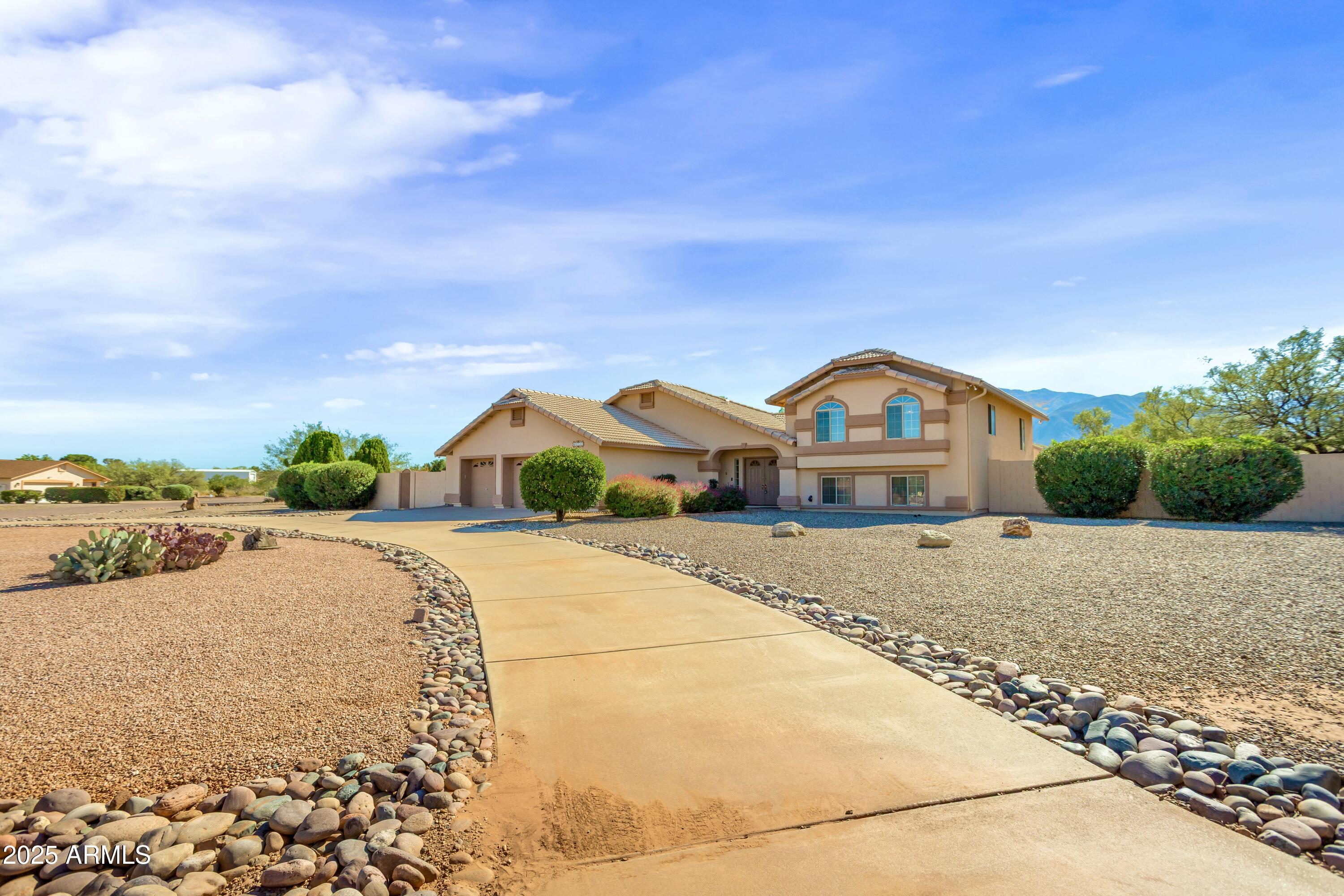 MOUNTAIN SHADOWS PHASE E - Residential