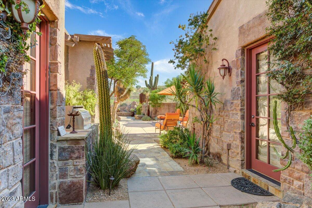 Estancia - Residential