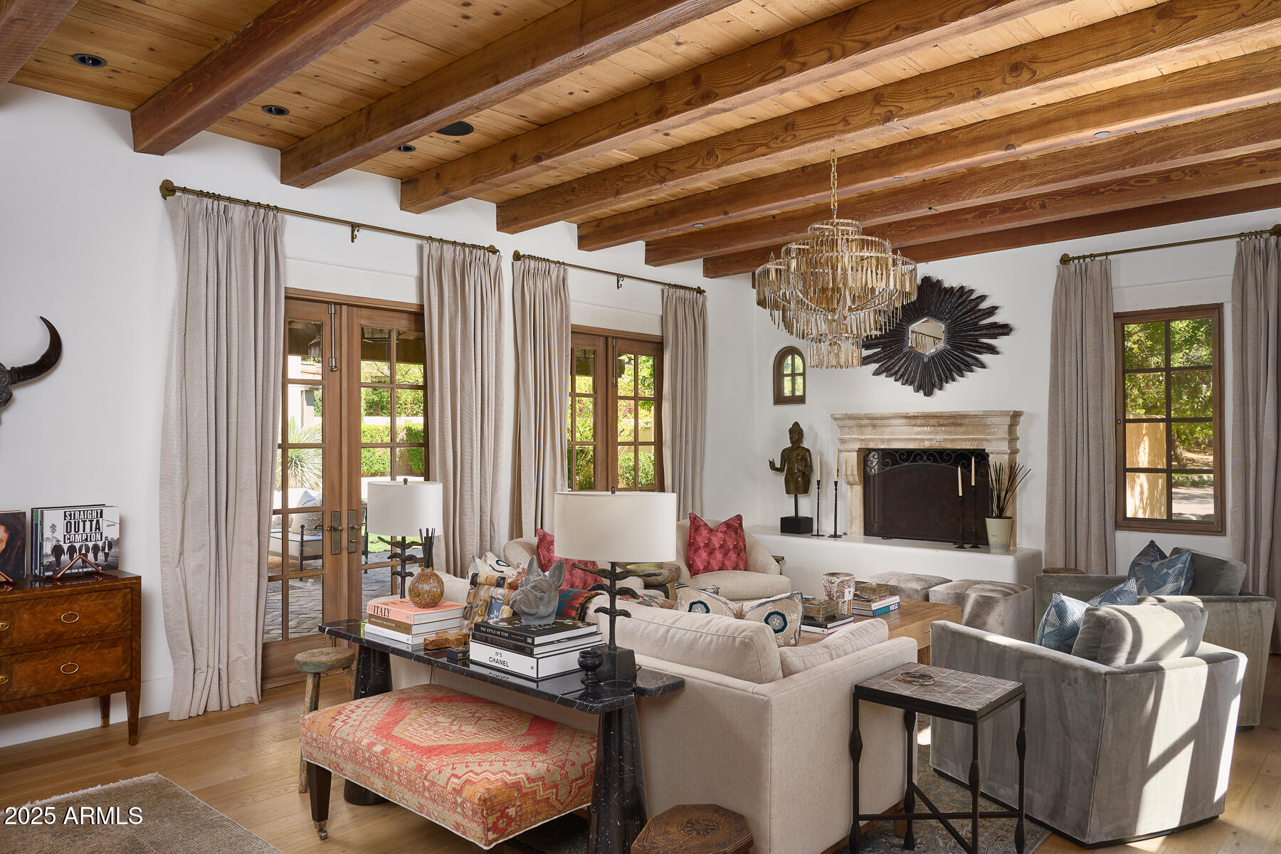 PARADISE HILLS - Residential