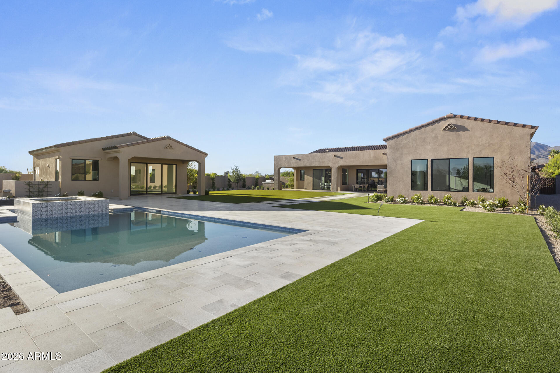 EMERALD HILLS - Residential