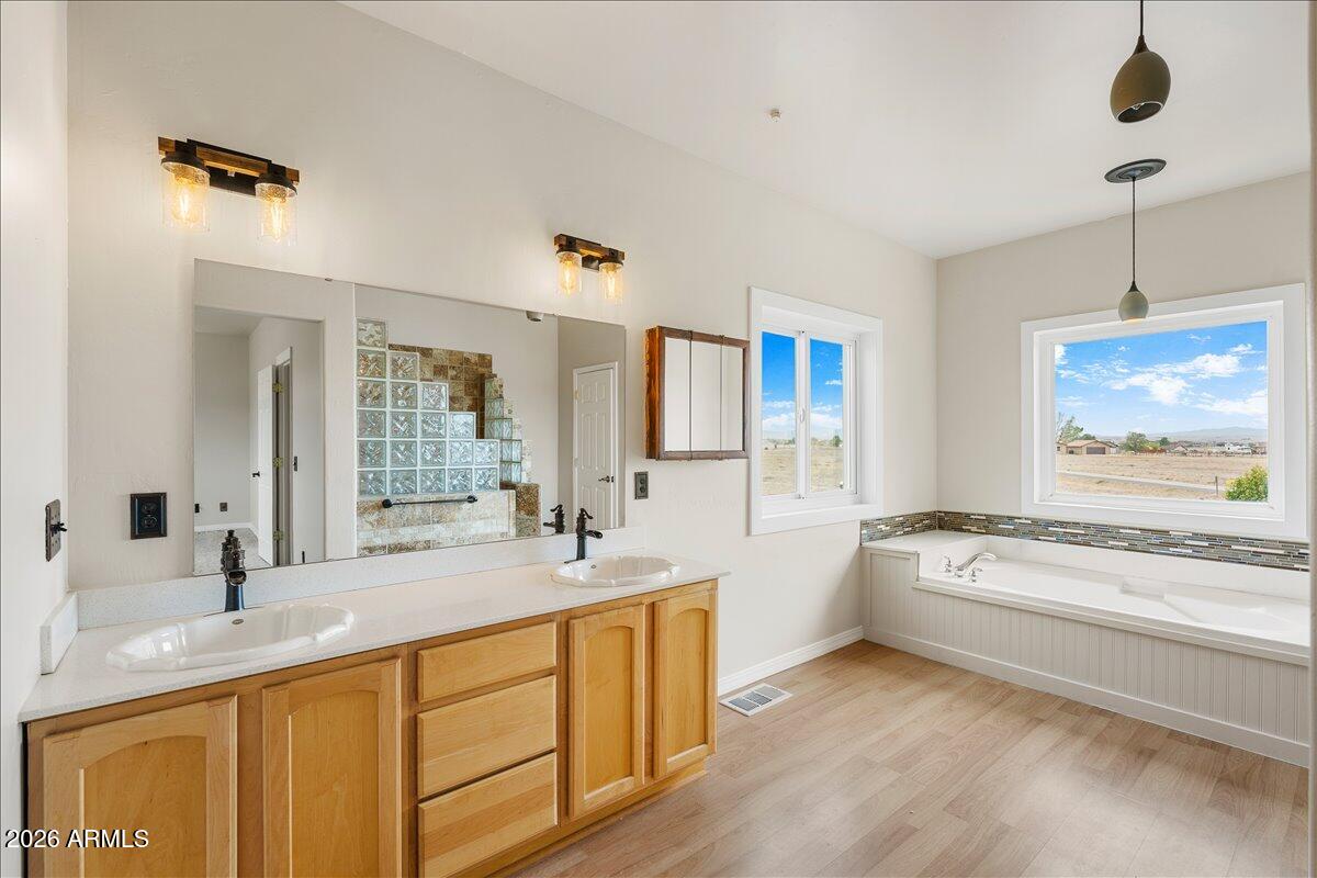 POQUITO VALLEY - Residential
