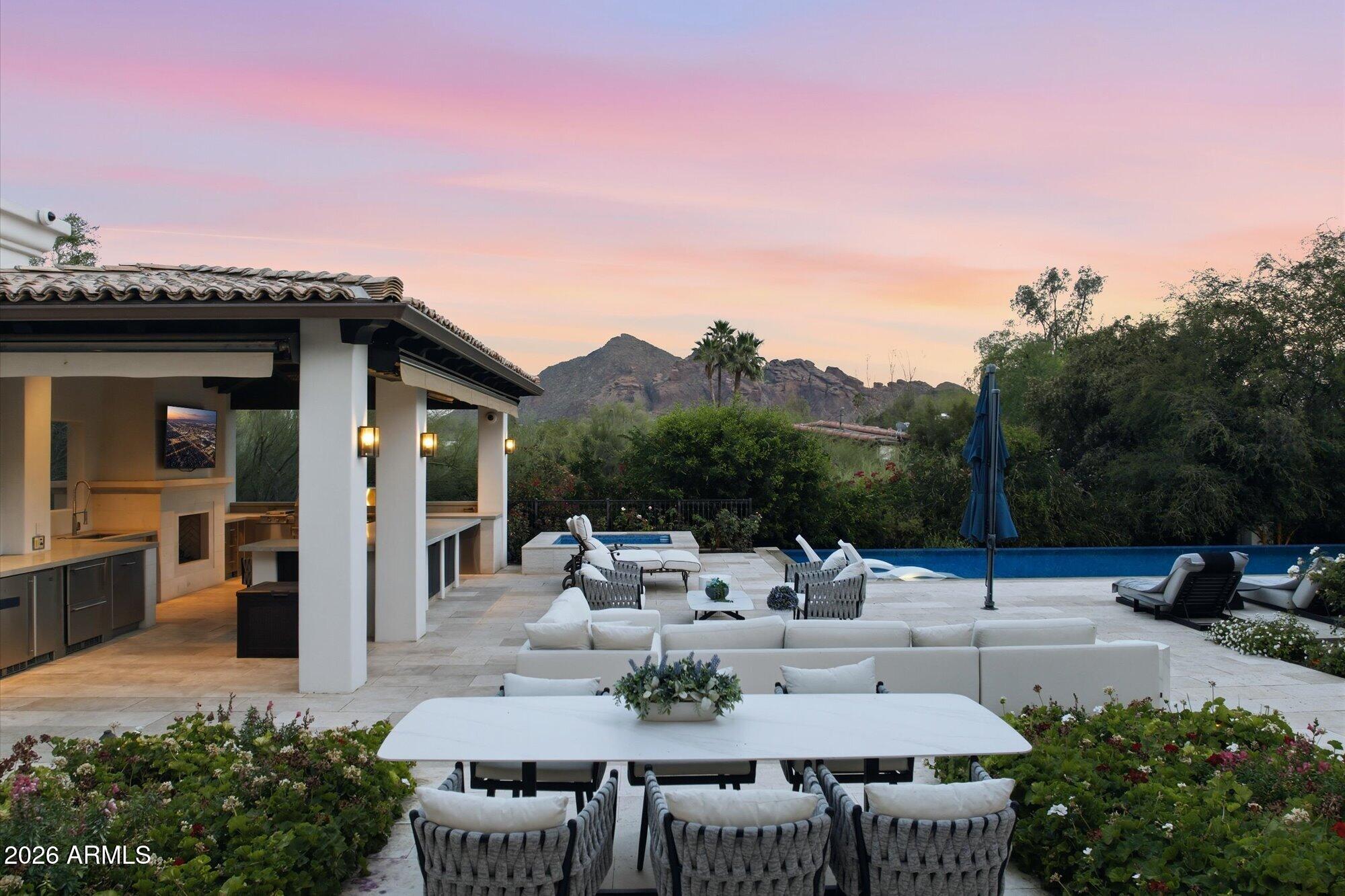 PARADISE HIGHLANDS ESTATES - Residential