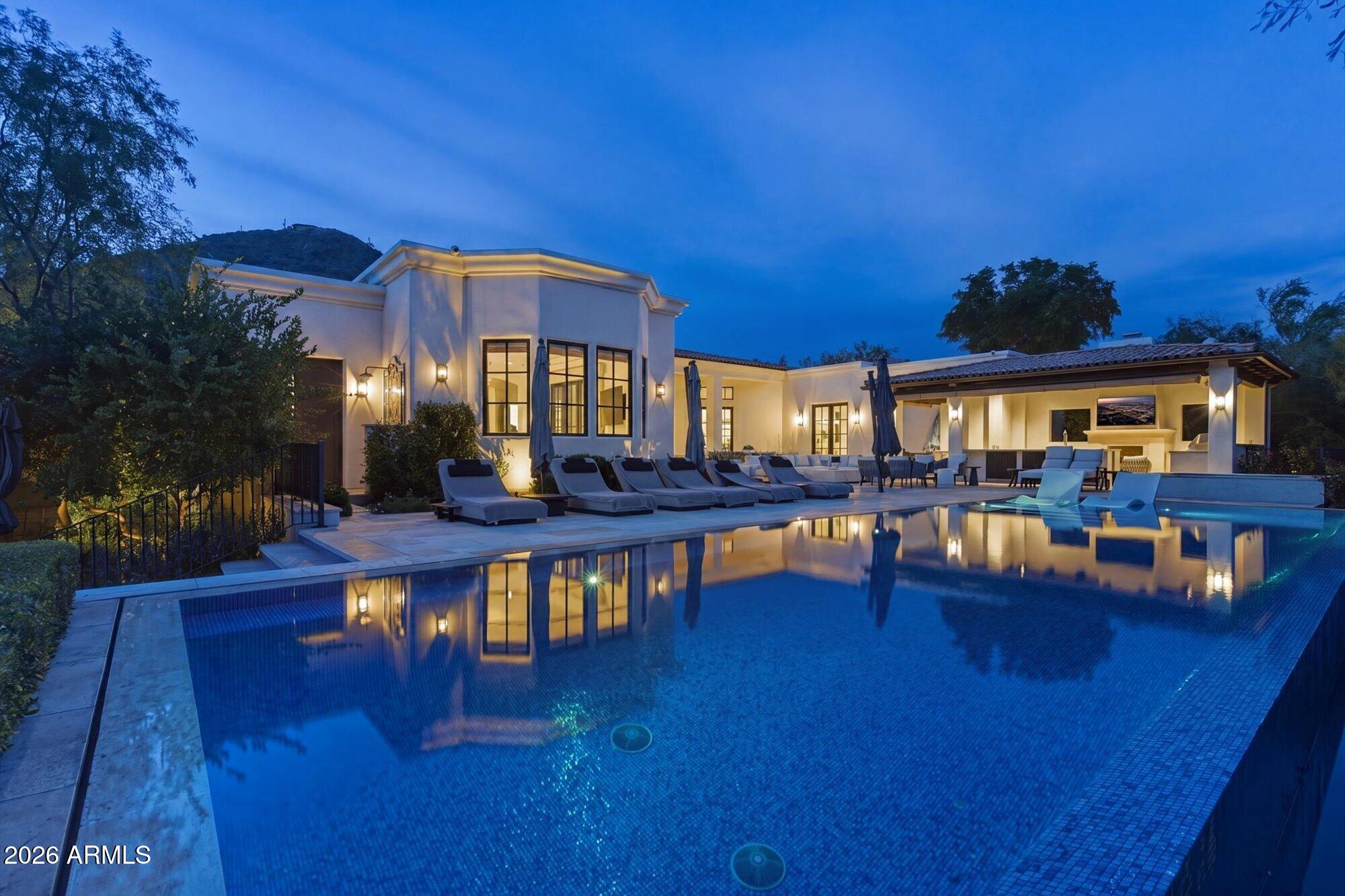 PARADISE HIGHLANDS ESTATES - Residential