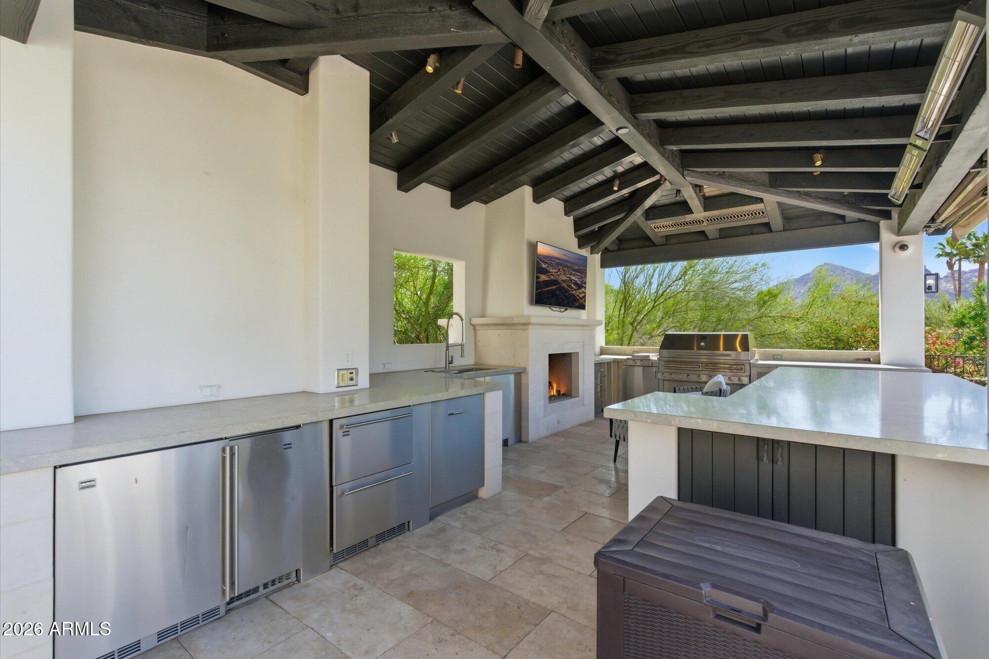 PARADISE HIGHLANDS ESTATES - Residential