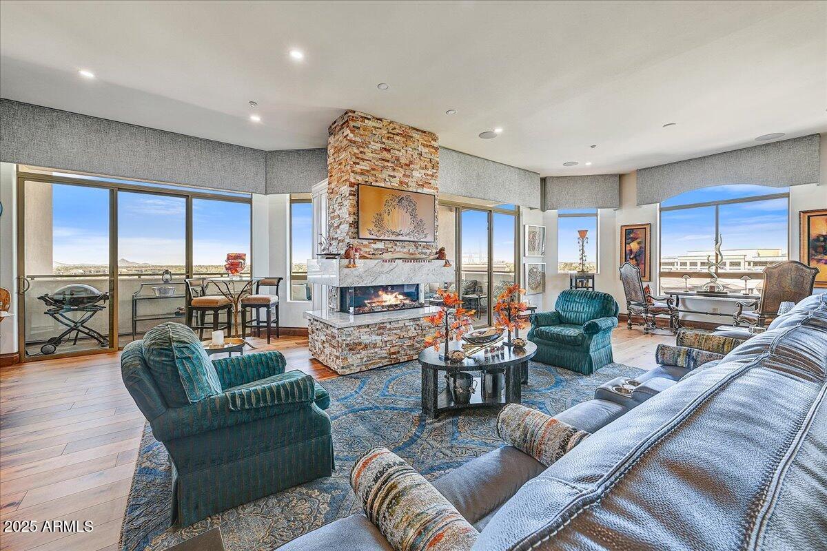 LANDMARK CONDOMINIUM 2 2ND AMD - Residential