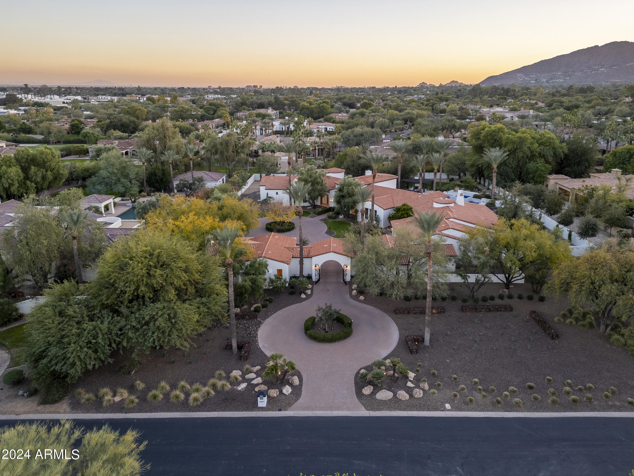 Paradise Valley - Residential