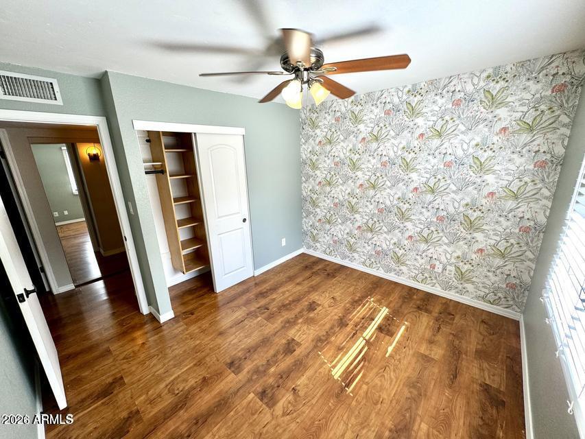 ROADRUNNER ESTATES - Residential Lease