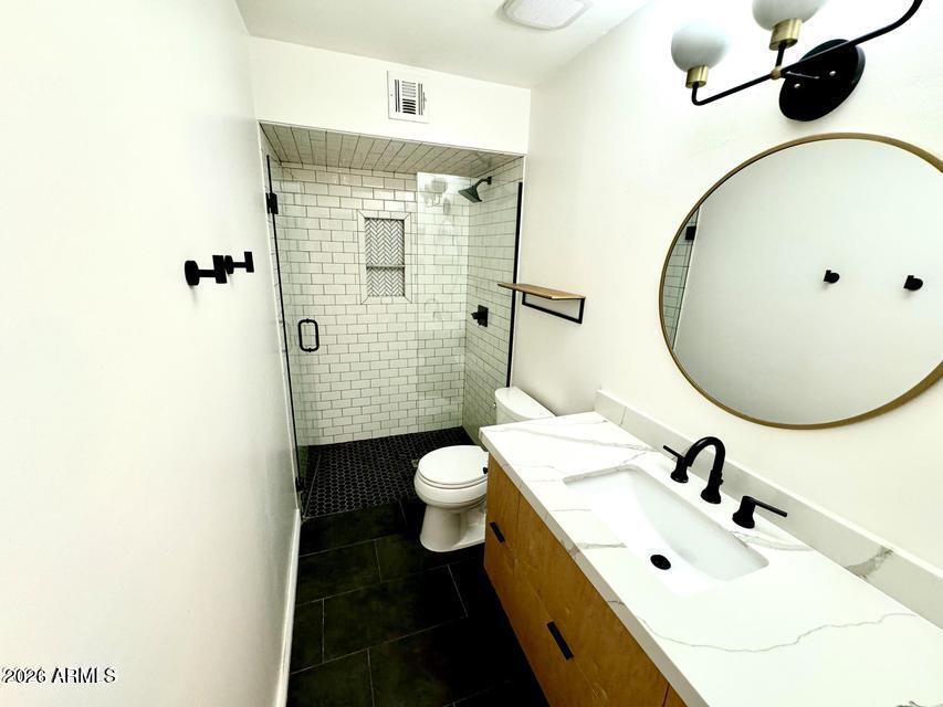 ROADRUNNER ESTATES - Residential Lease