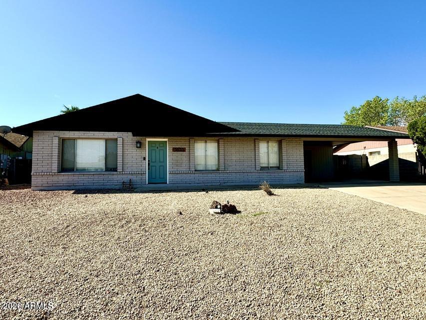 ROADRUNNER ESTATES - Residential Lease