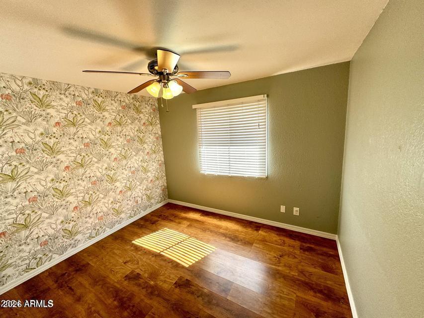 ROADRUNNER ESTATES - Residential Lease
