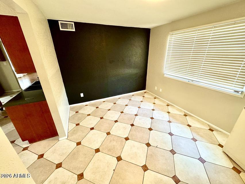 ROADRUNNER ESTATES - Residential Lease