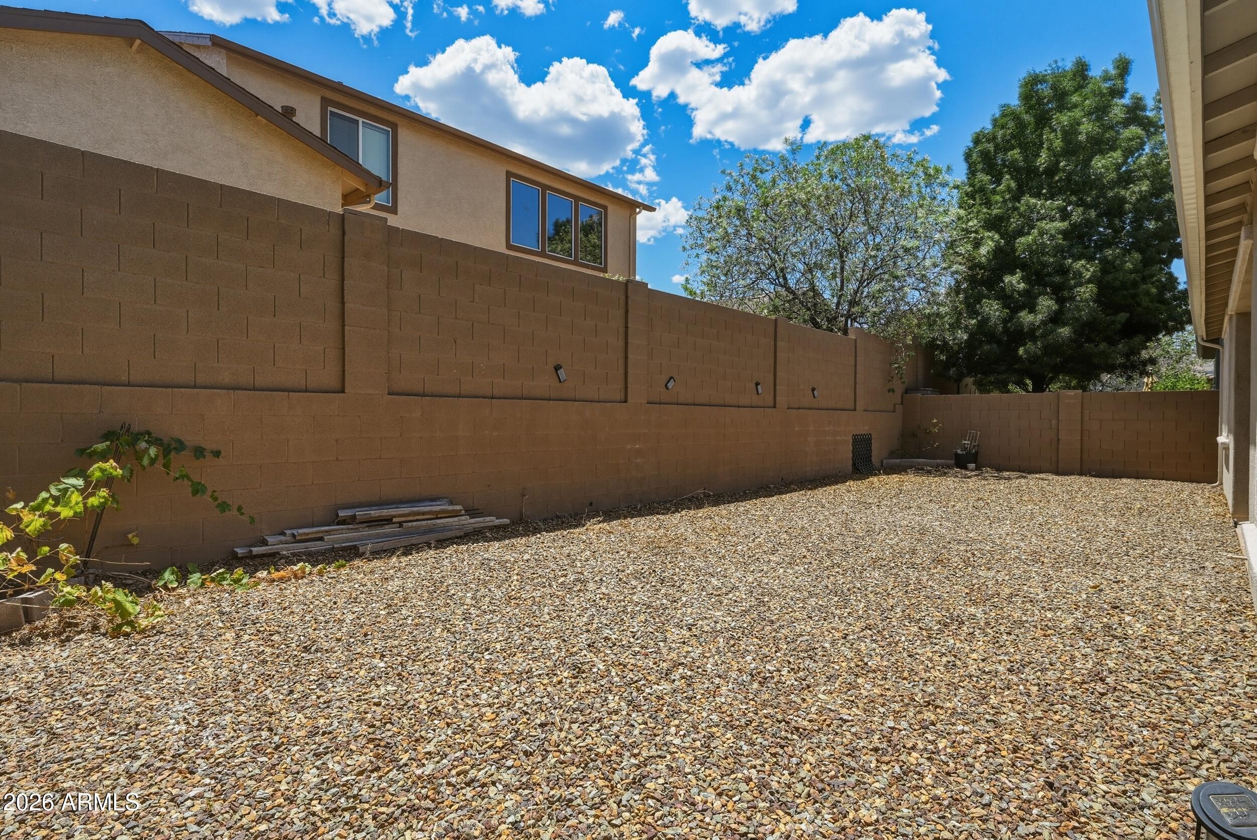MOUNTAIN GATE - Residential