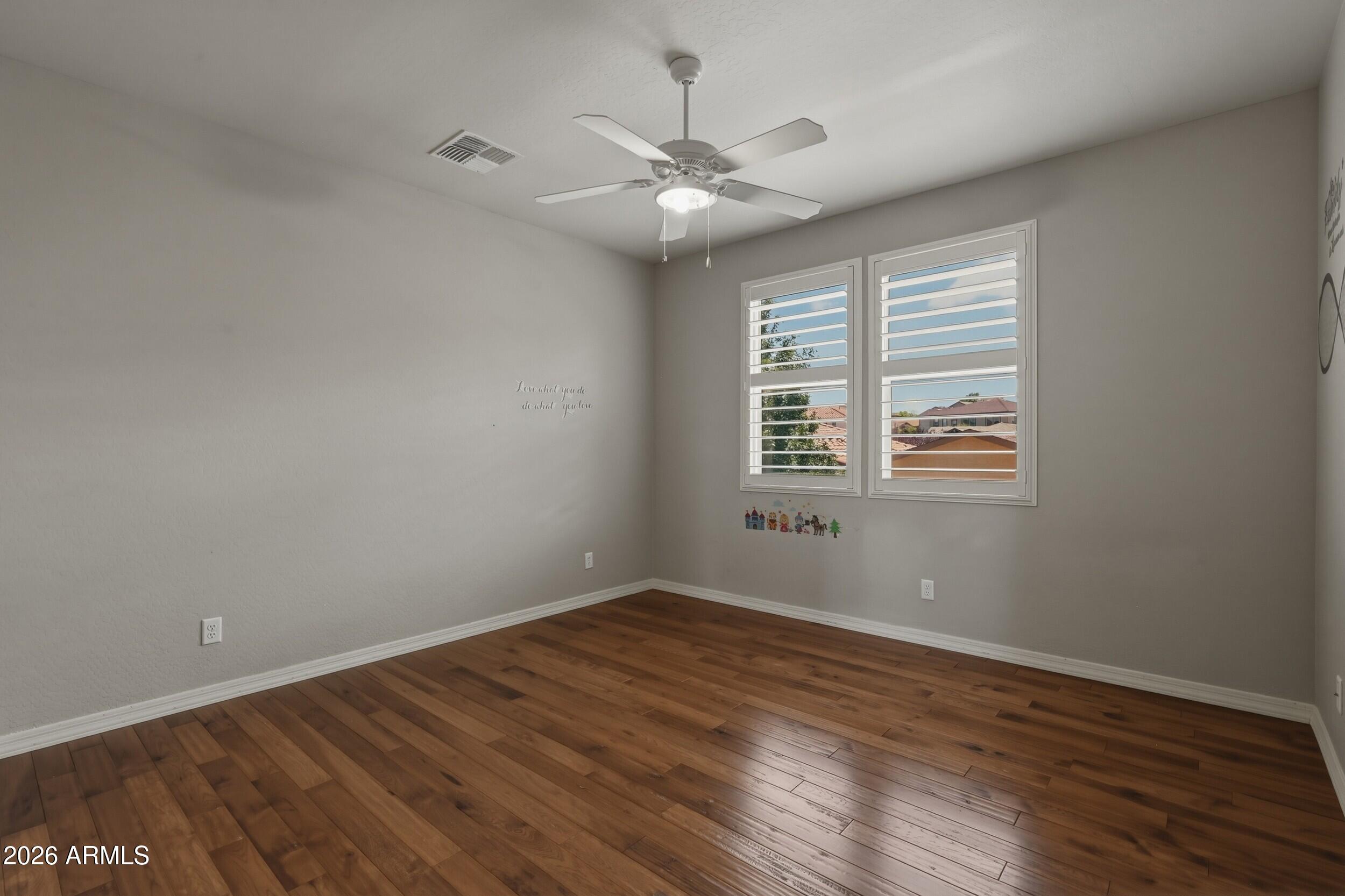 MOUNTAIN GATE - Residential