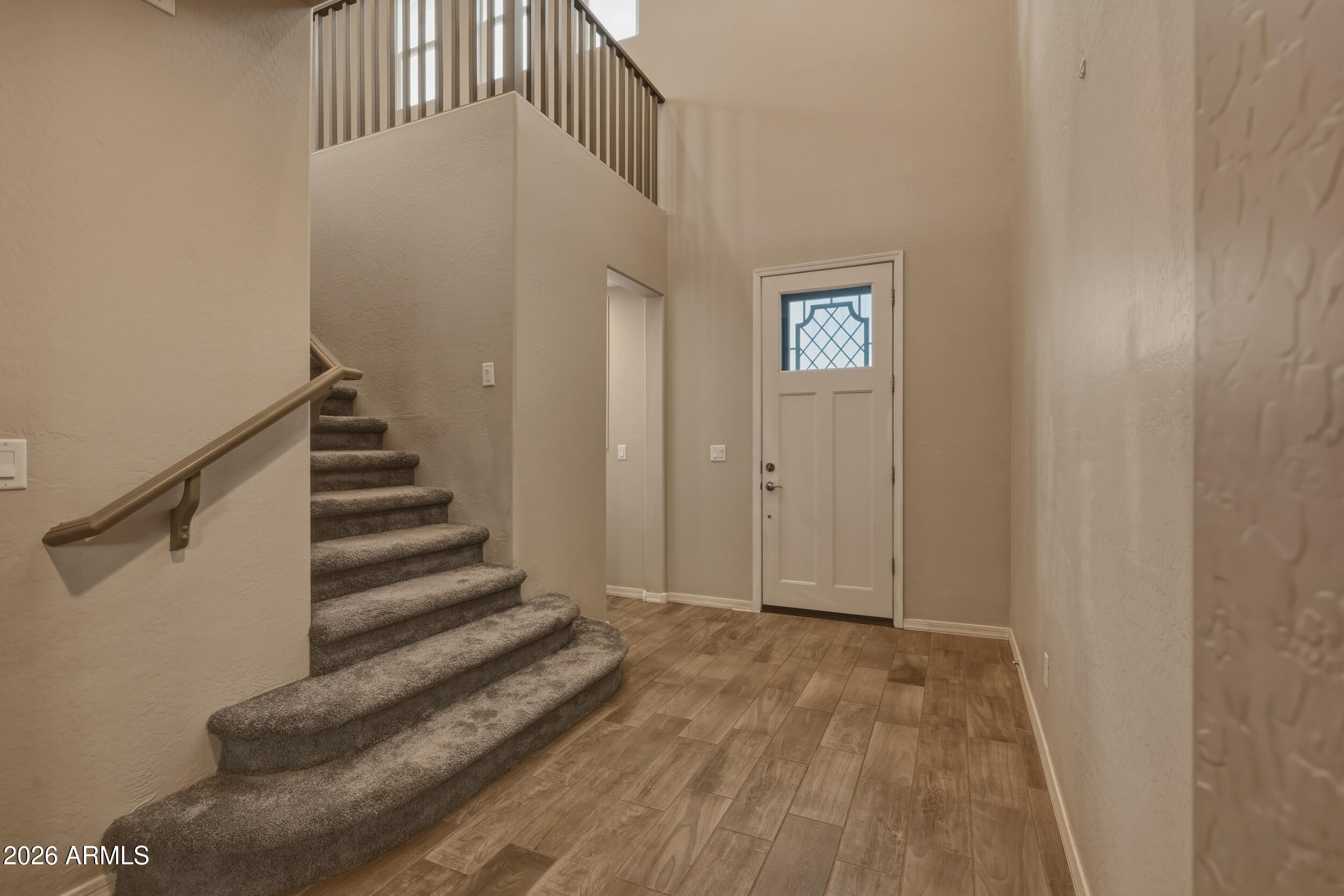 MOUNTAIN GATE - Residential