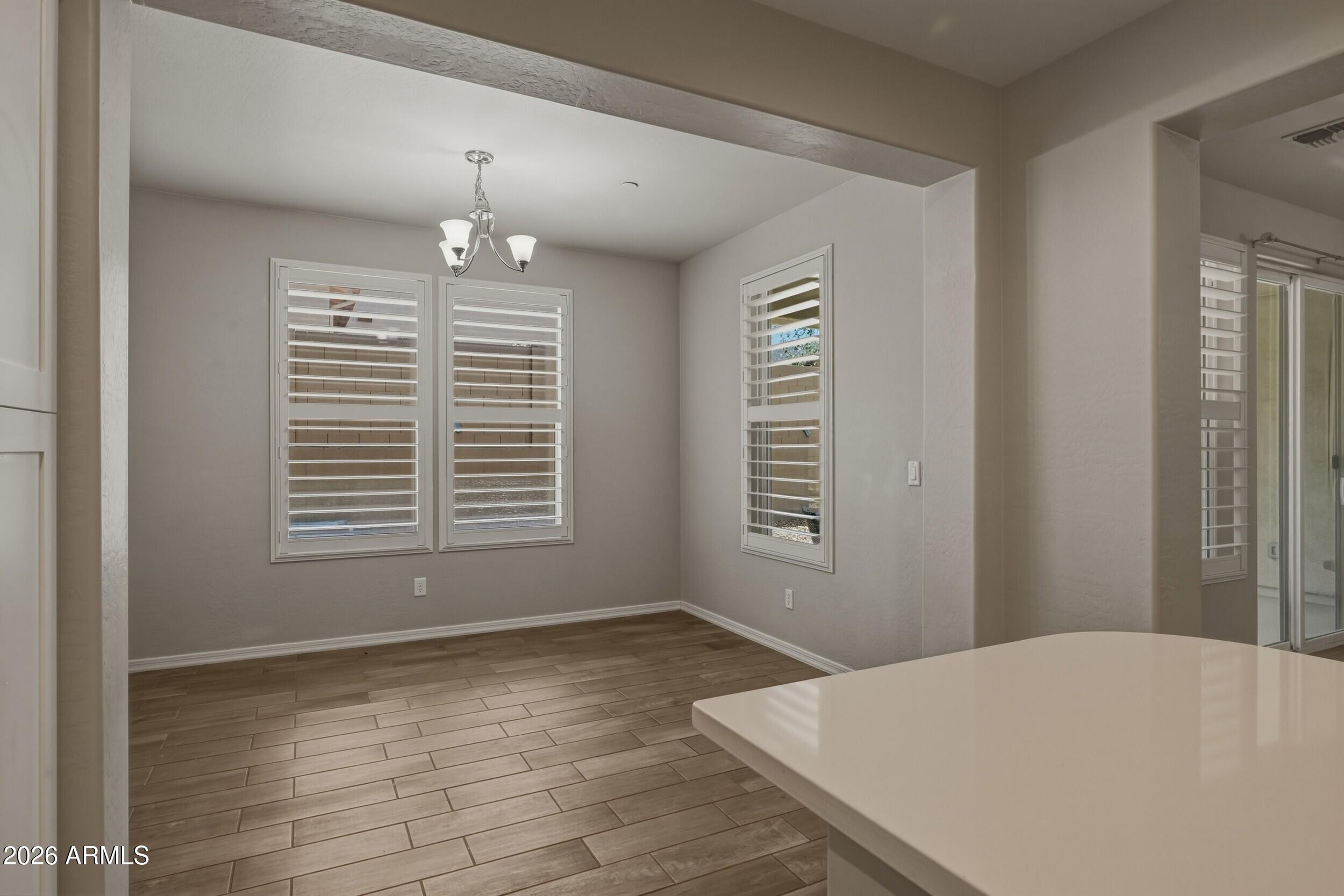 MOUNTAIN GATE - Residential