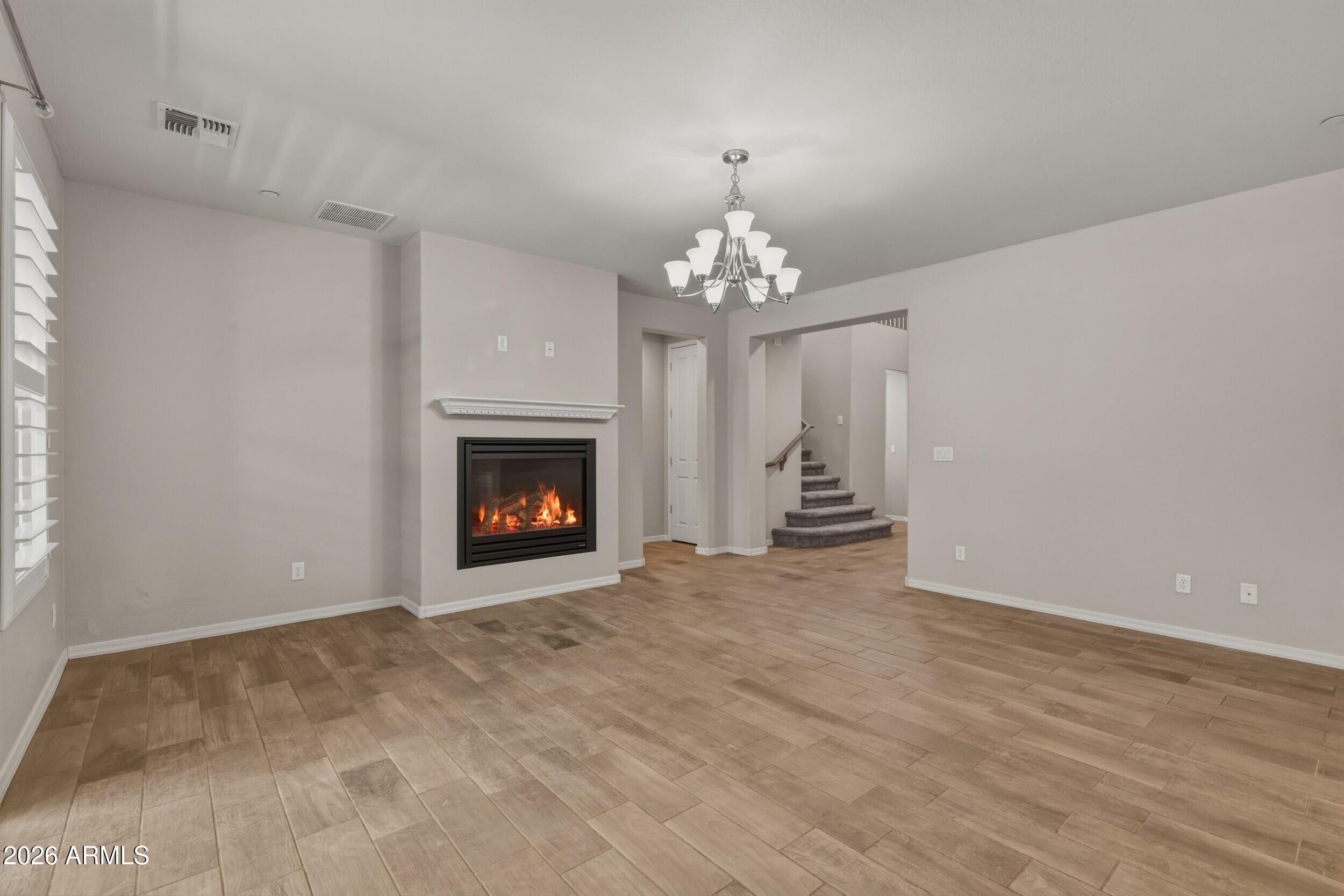 MOUNTAIN GATE - Residential