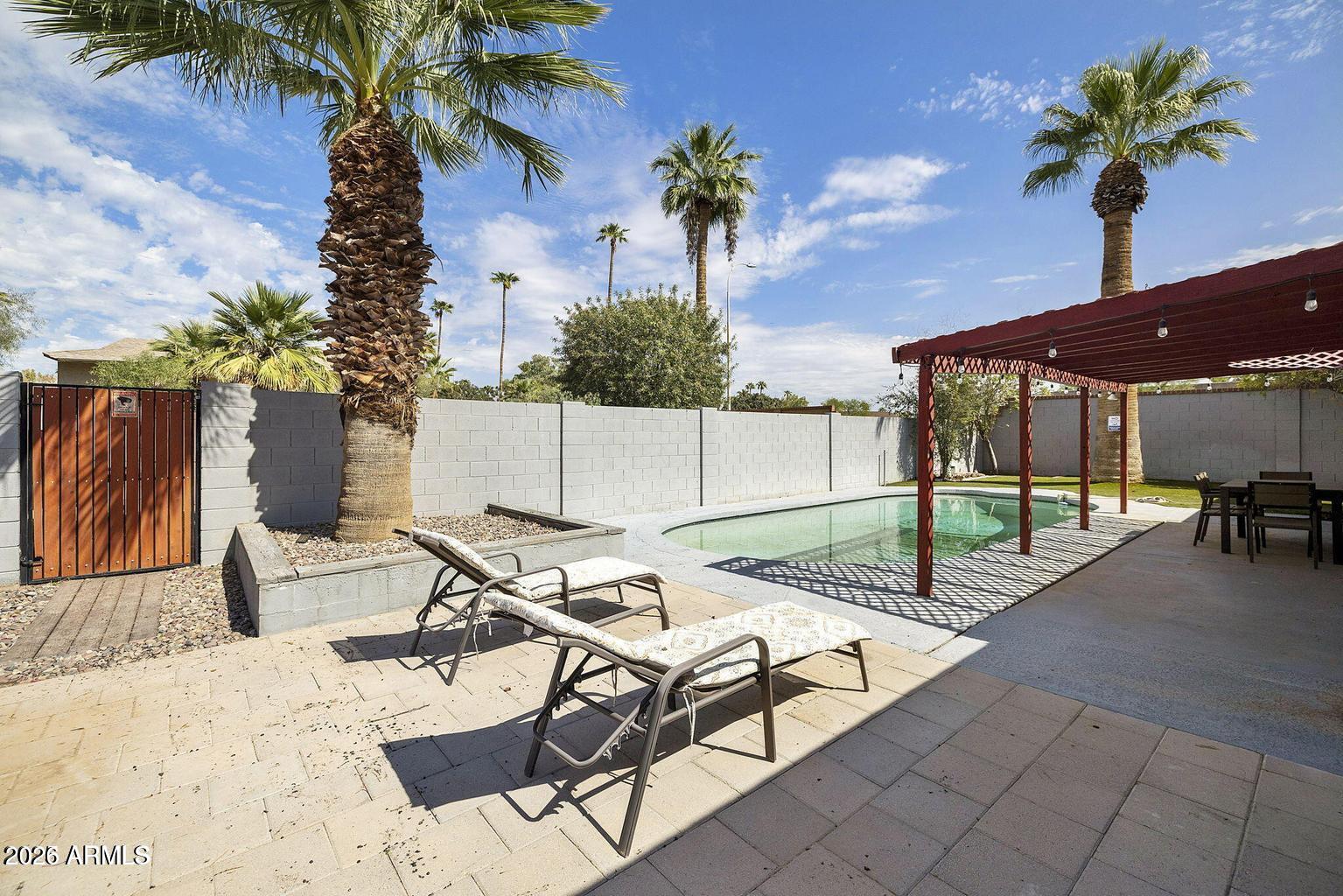 TEMPE GARDENS UNIT 5 - Residential