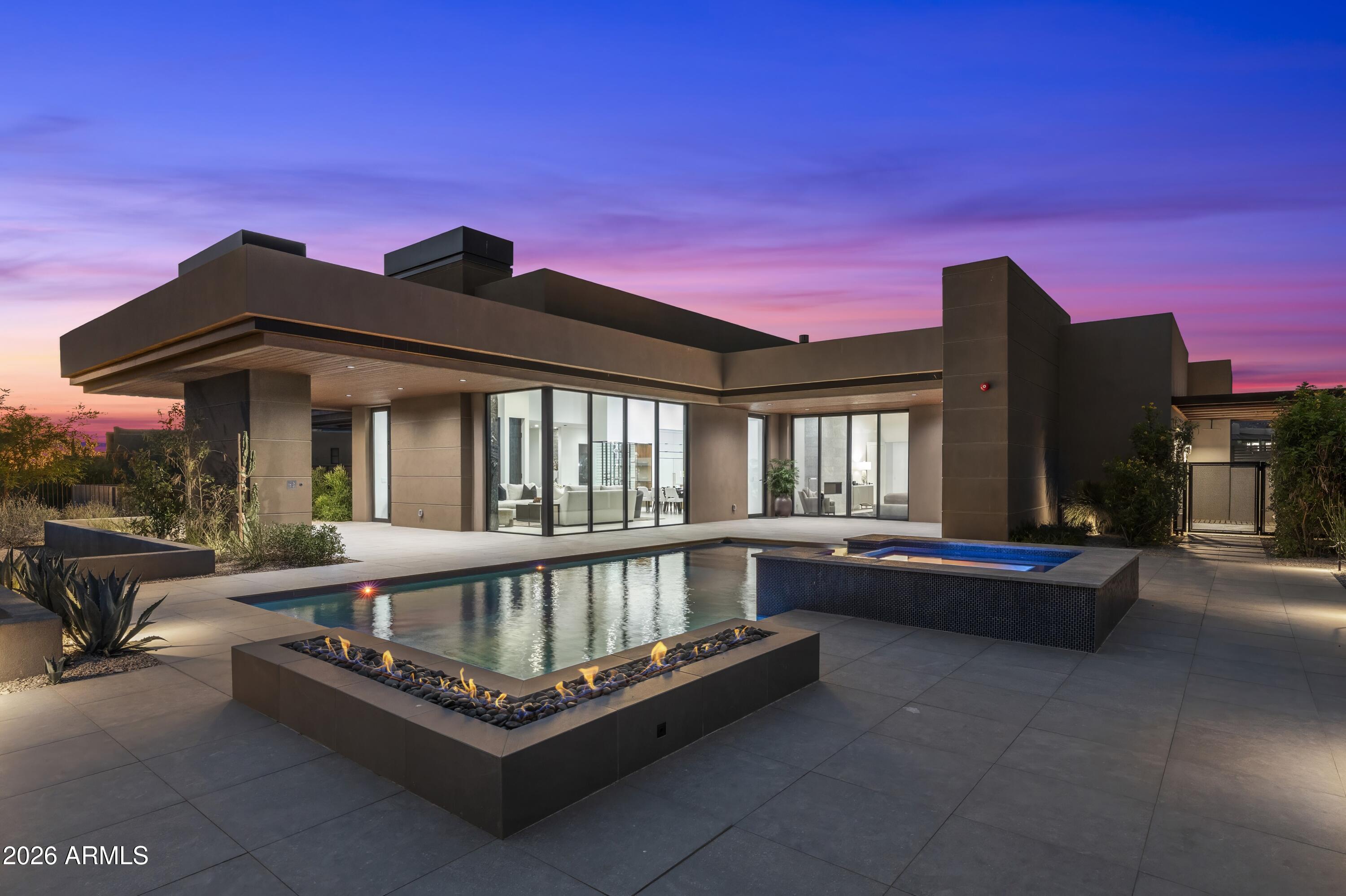 DESERT MOUNTAIN - Residential