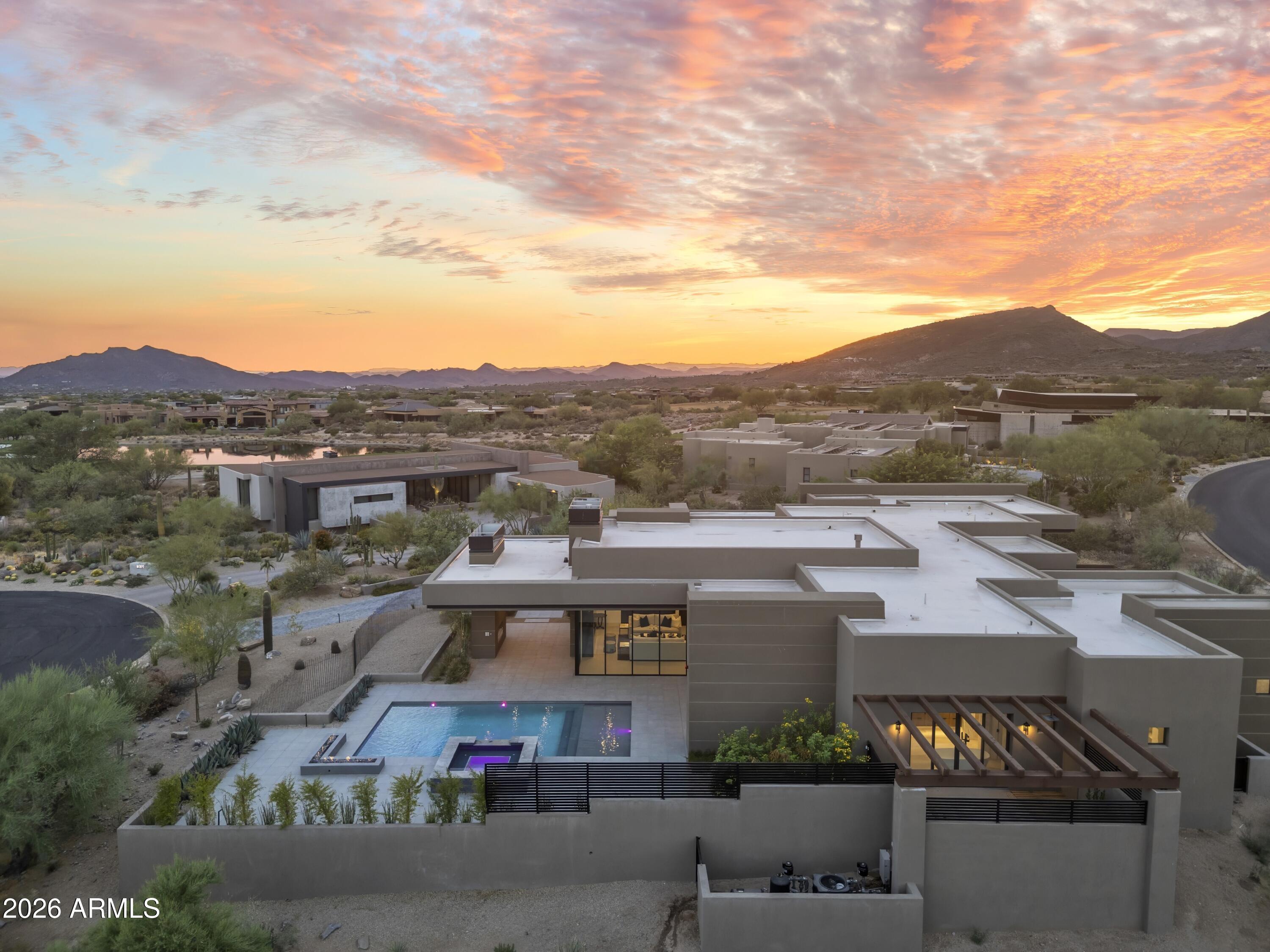 DESERT MOUNTAIN - Residential