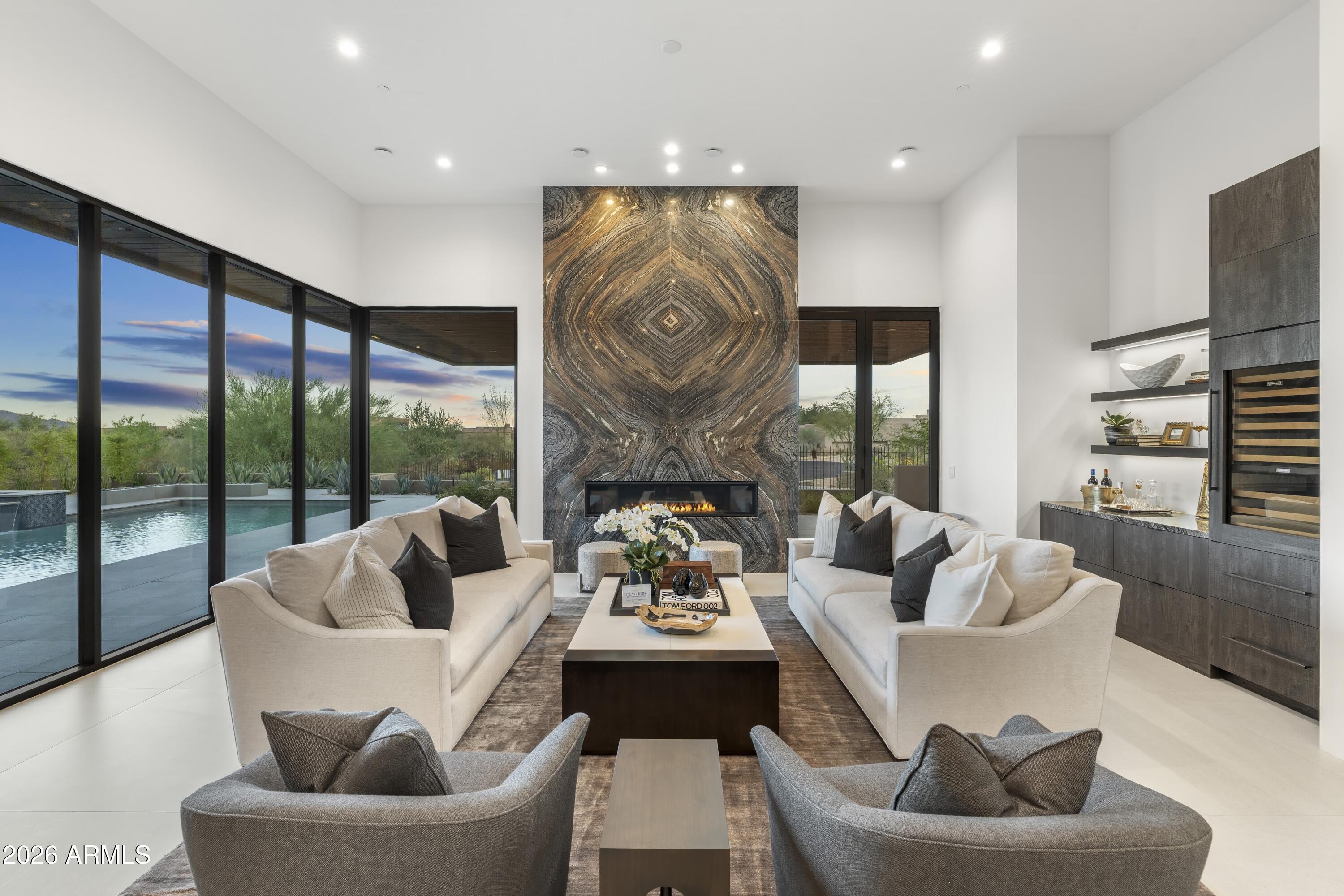 DESERT MOUNTAIN - Residential
