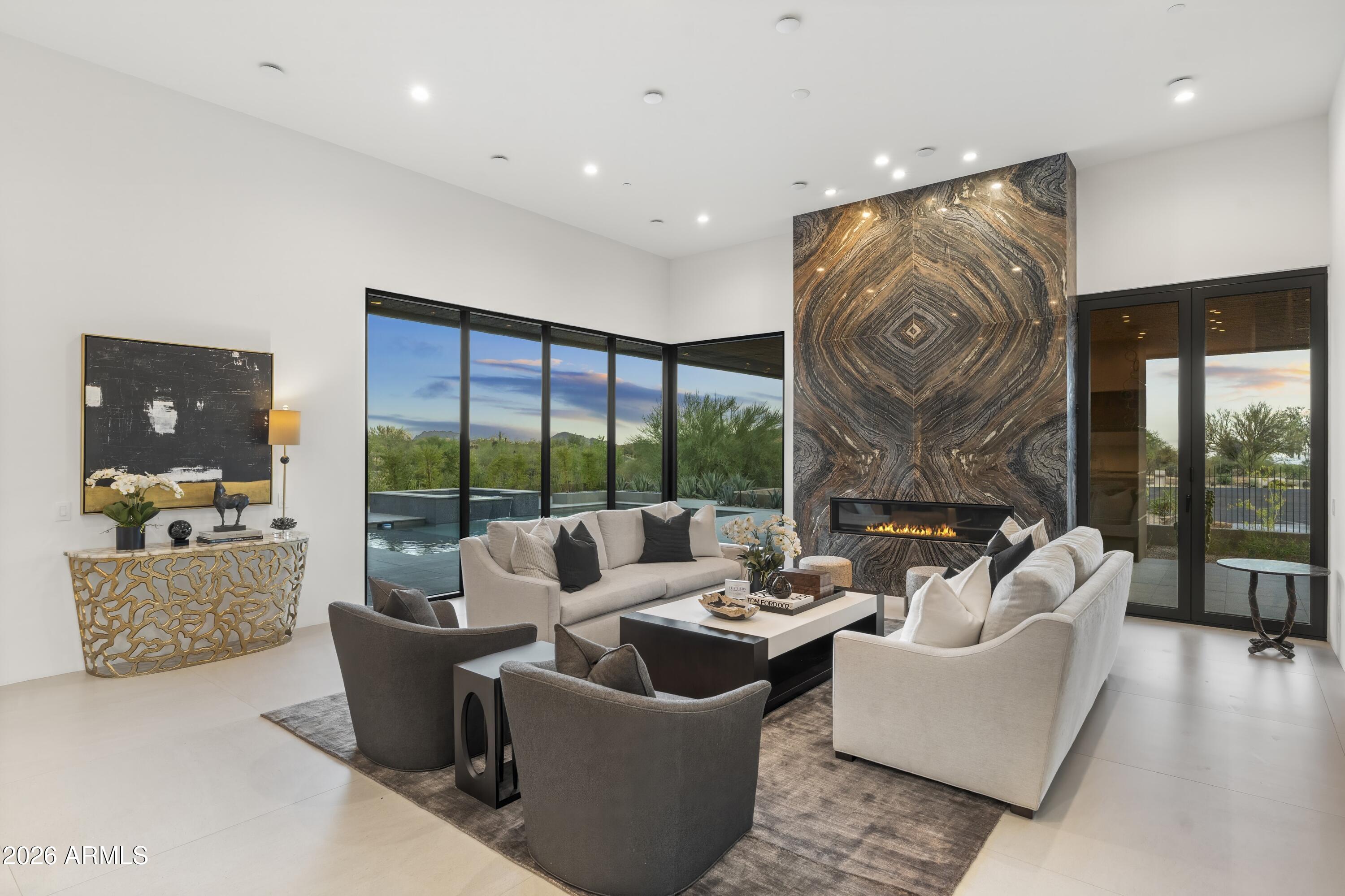 DESERT MOUNTAIN - Residential