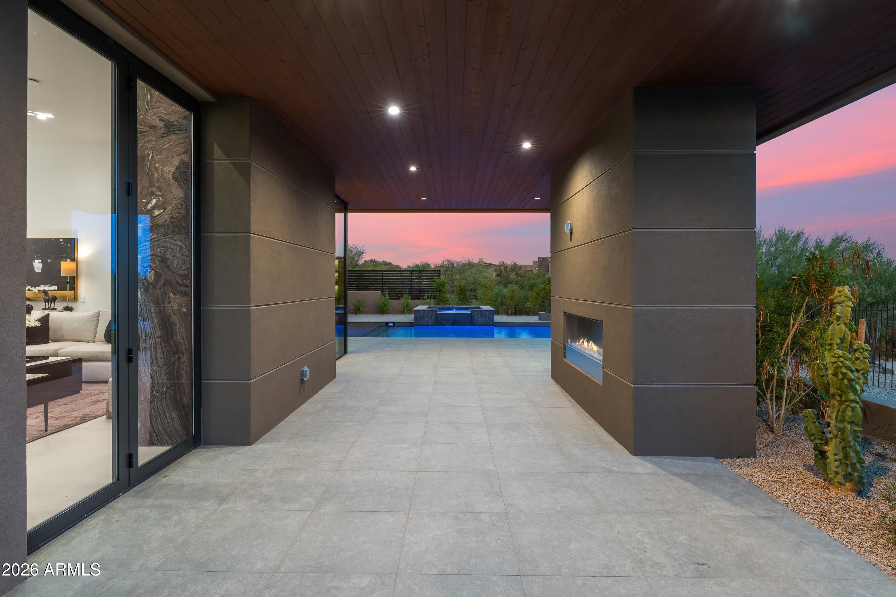 DESERT MOUNTAIN - Residential