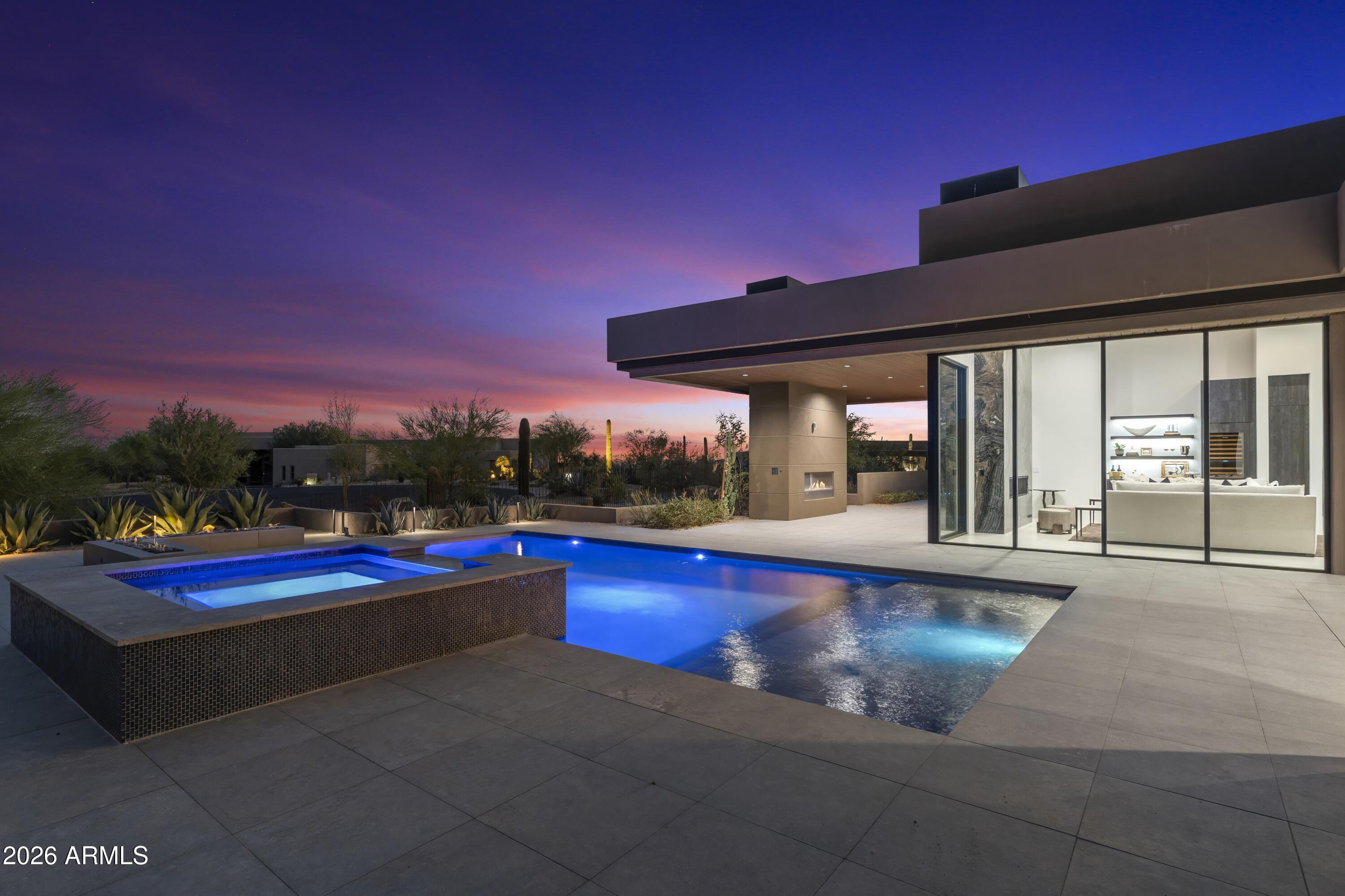 DESERT MOUNTAIN - Residential