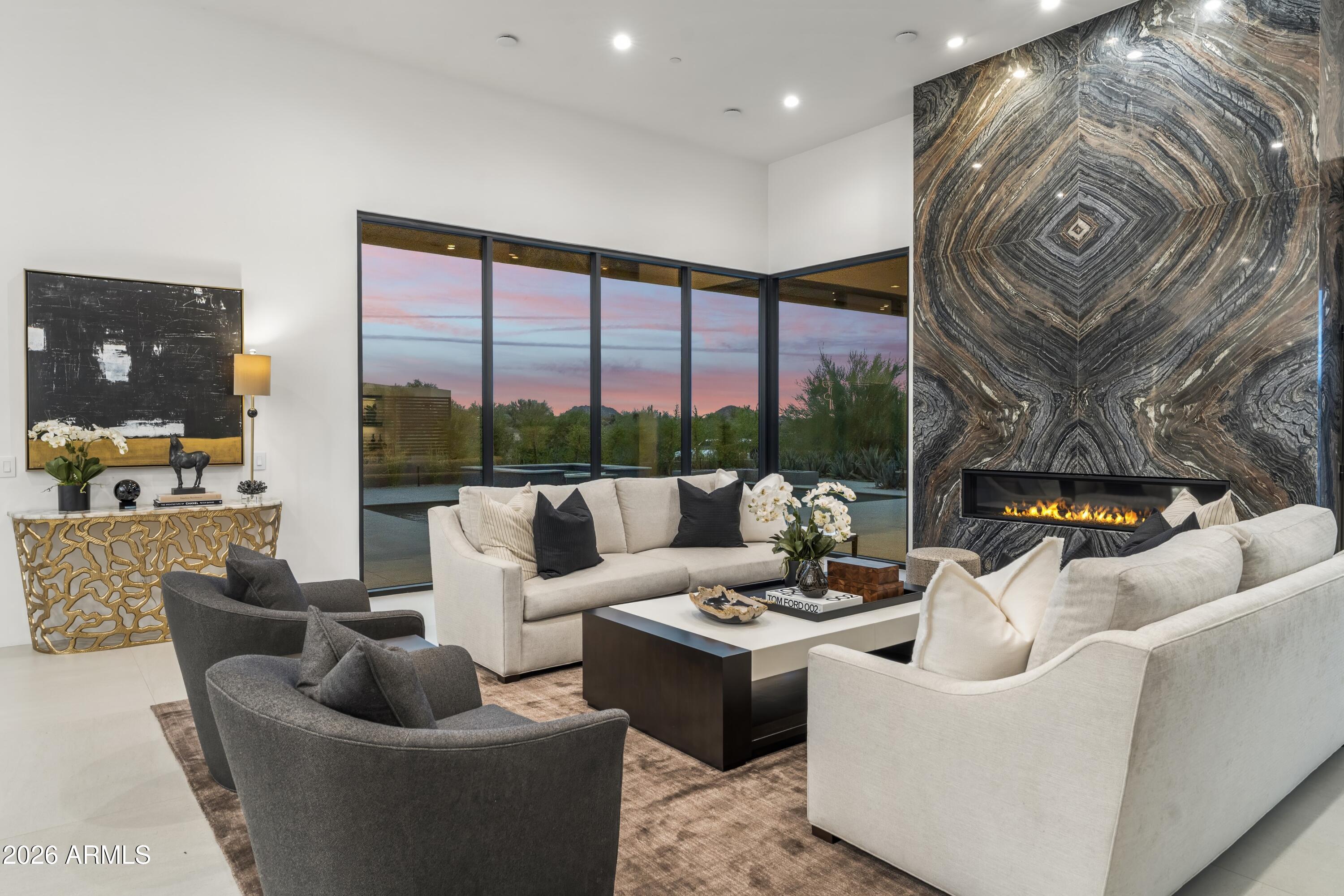 DESERT MOUNTAIN - Residential