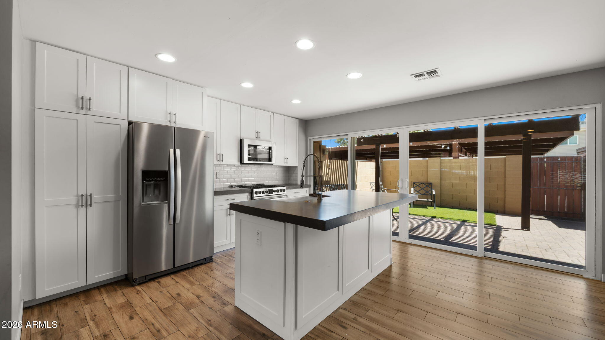 CASA GRANADA EAST TOWNHOUSES - Residential