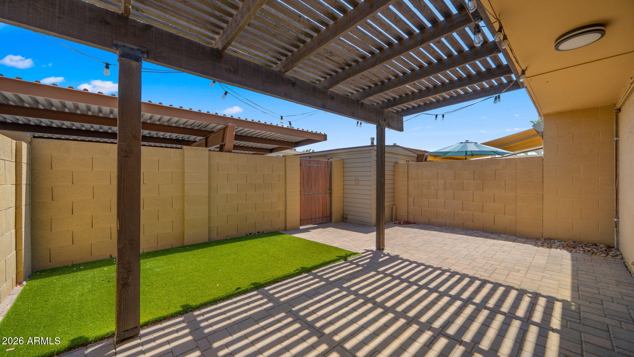 CASA GRANADA EAST TOWNHOUSES - Residential