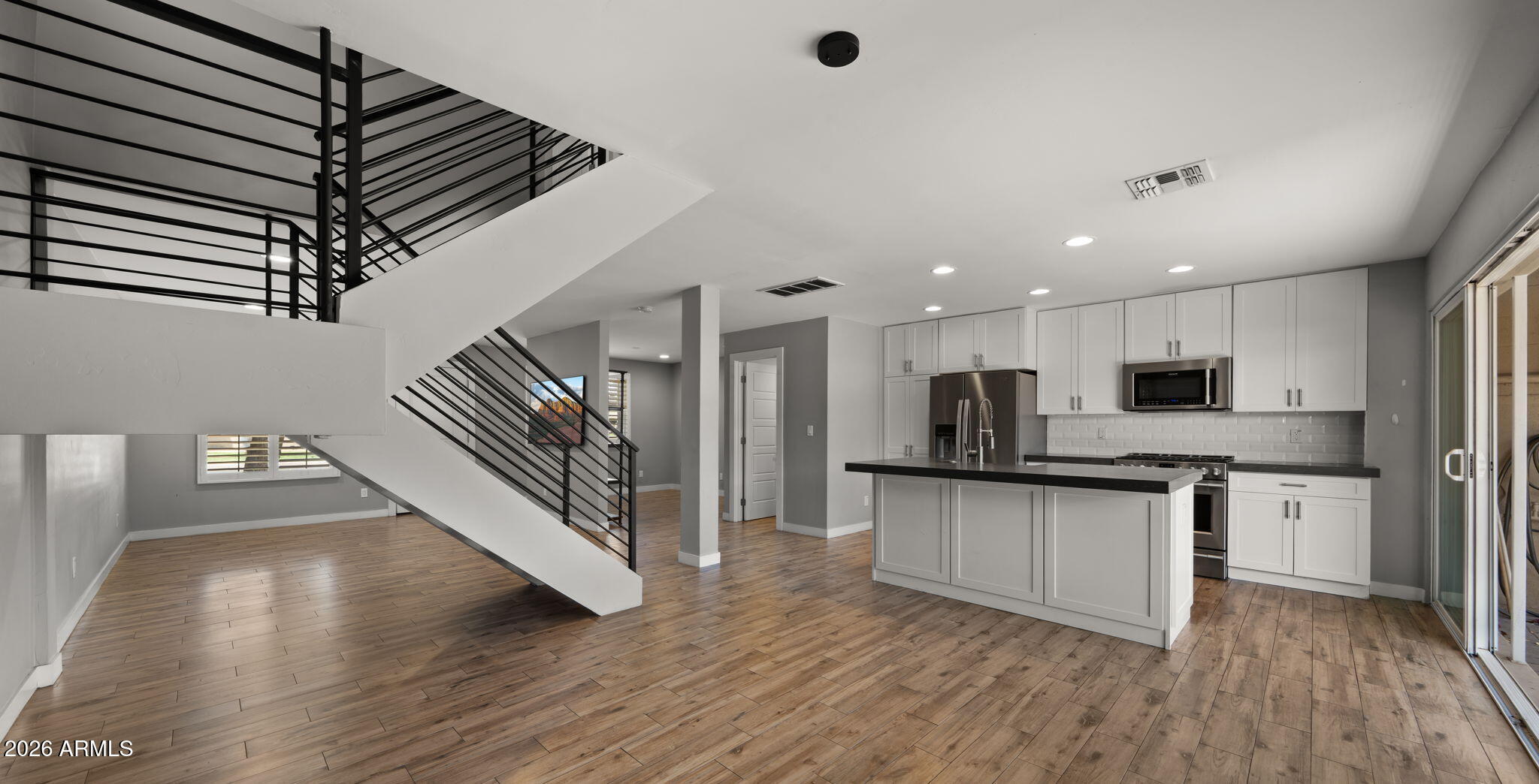 CASA GRANADA EAST TOWNHOUSES - Residential