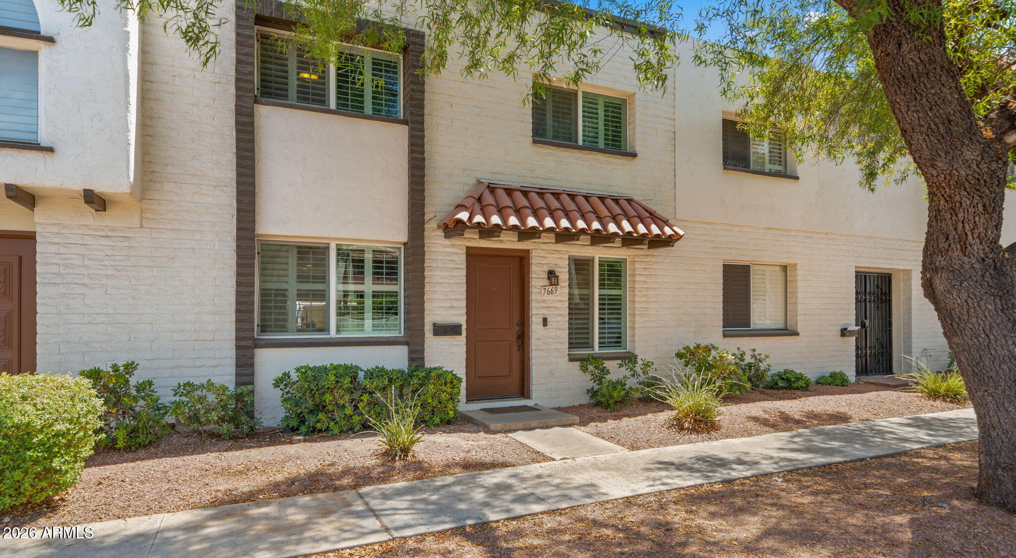 CASA GRANADA EAST TOWNHOUSES - Residential