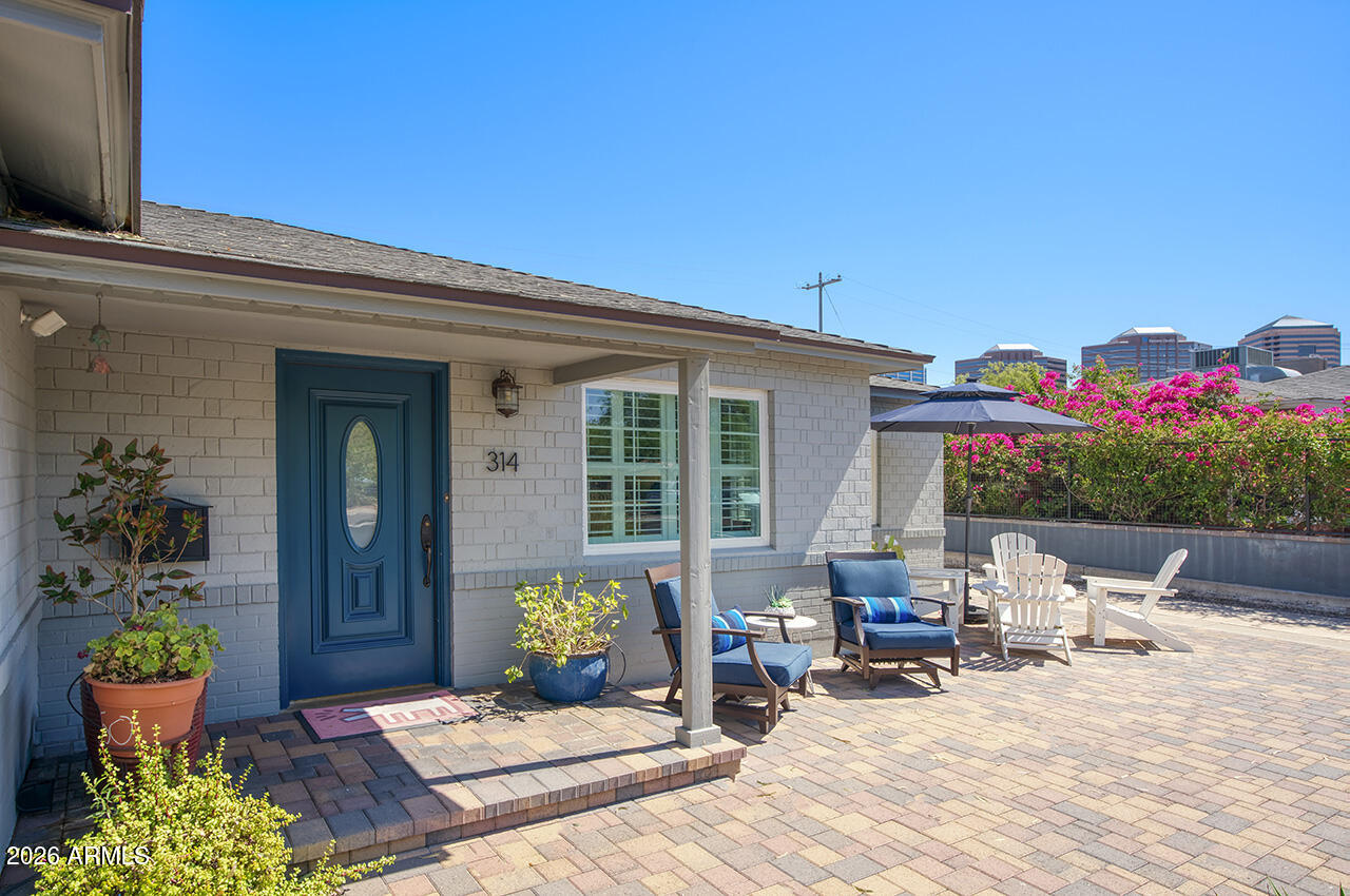LOU MAR VISTA - Residential