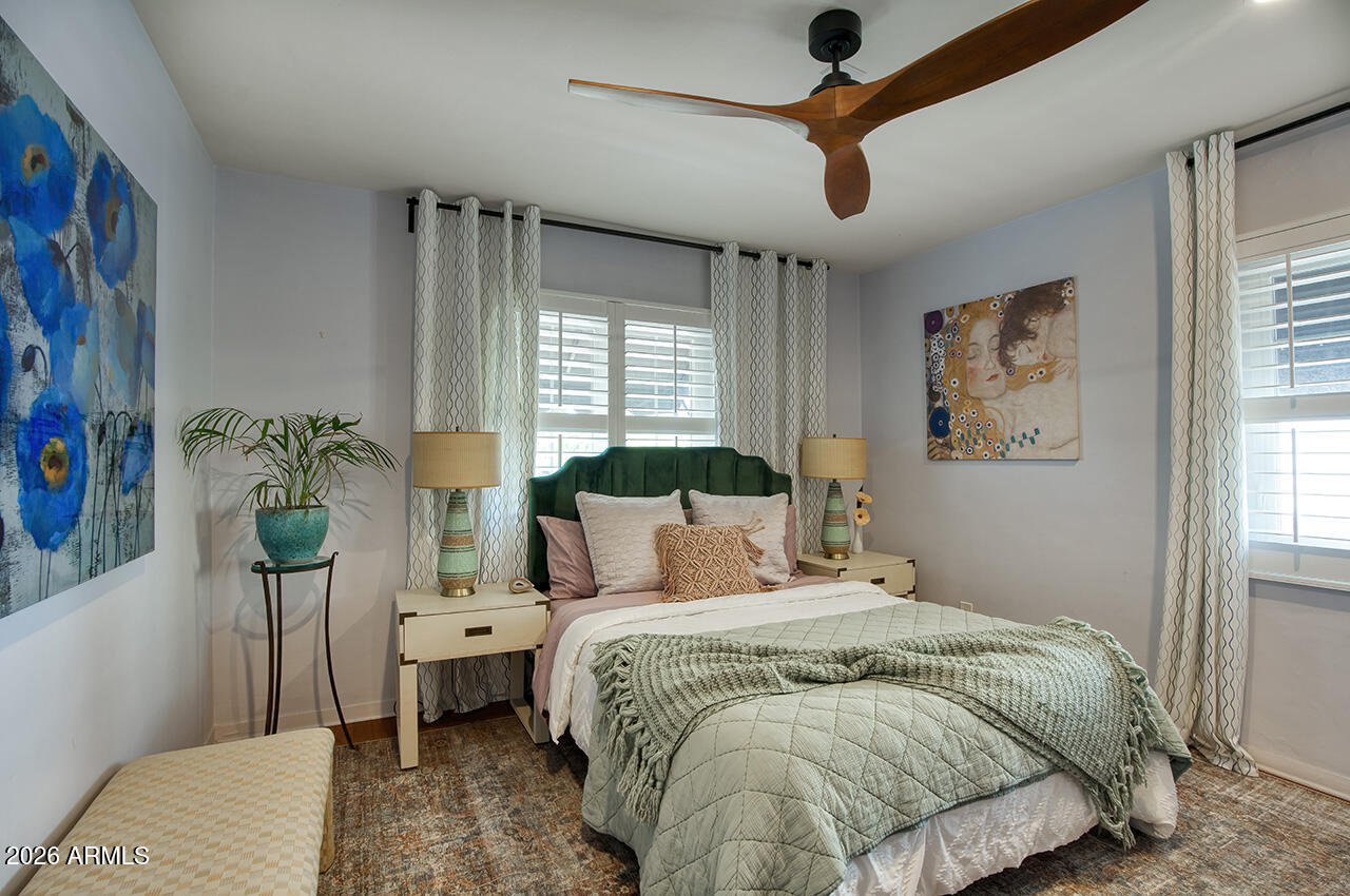 LOU MAR VISTA - Residential