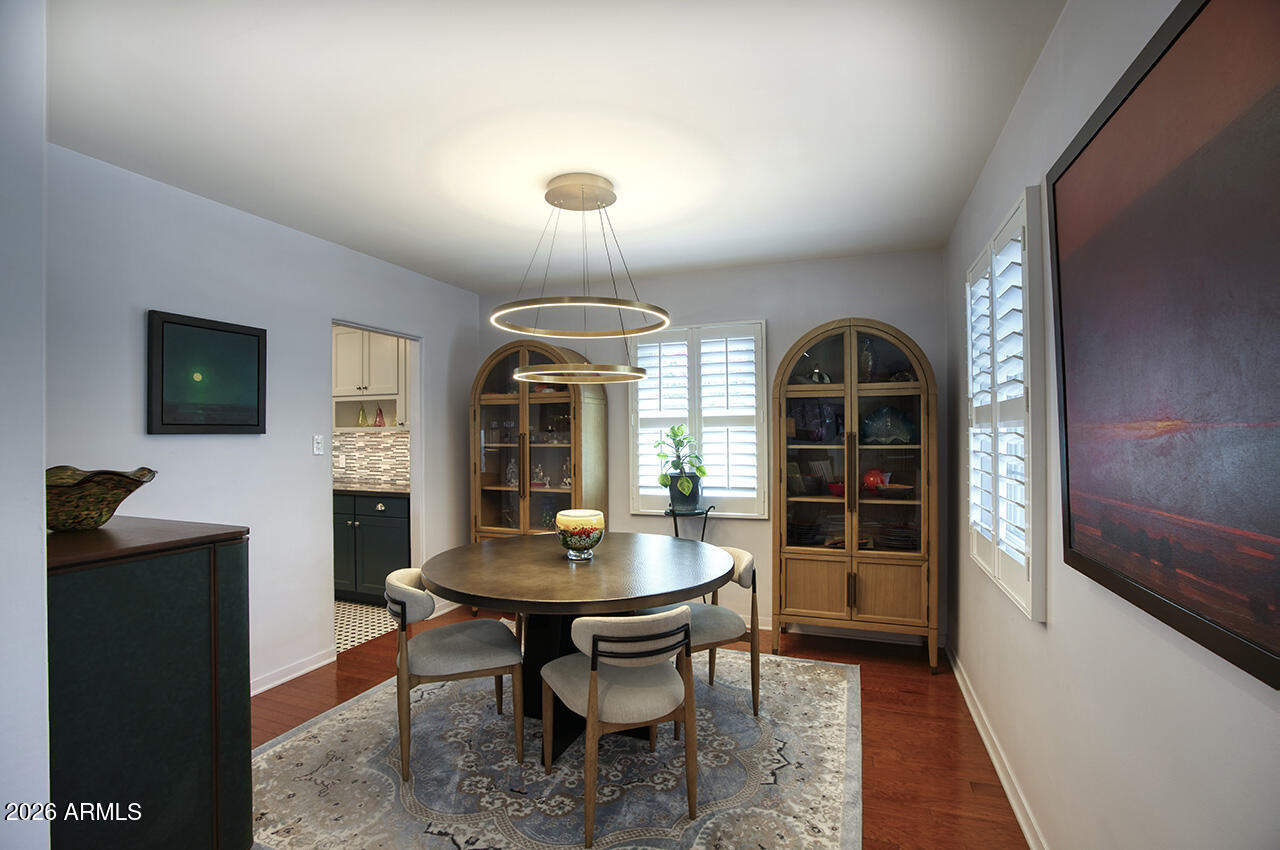 LOU MAR VISTA - Residential